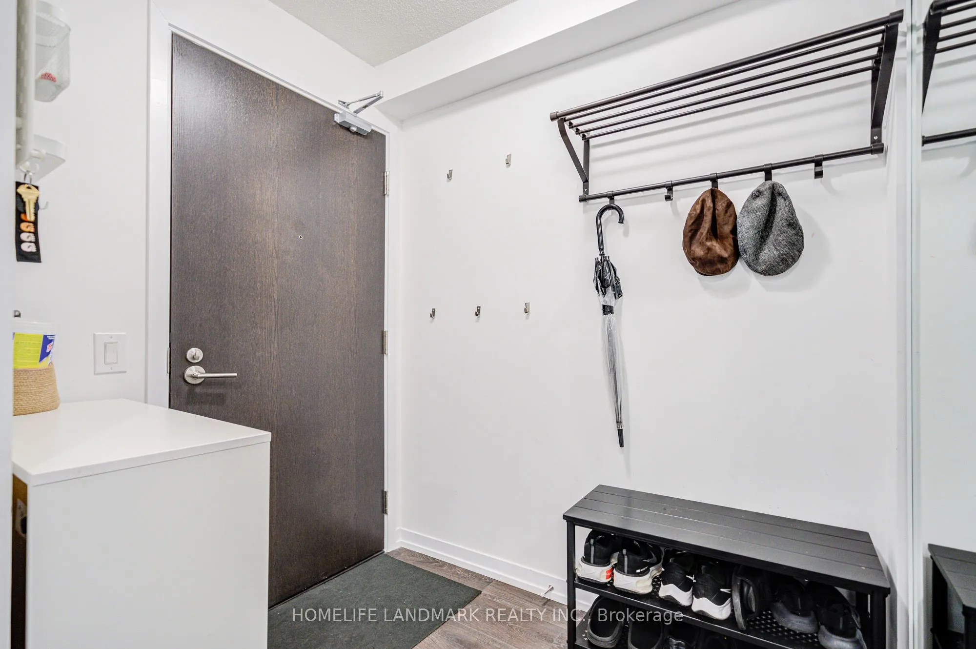 219 Dundas Street E #609