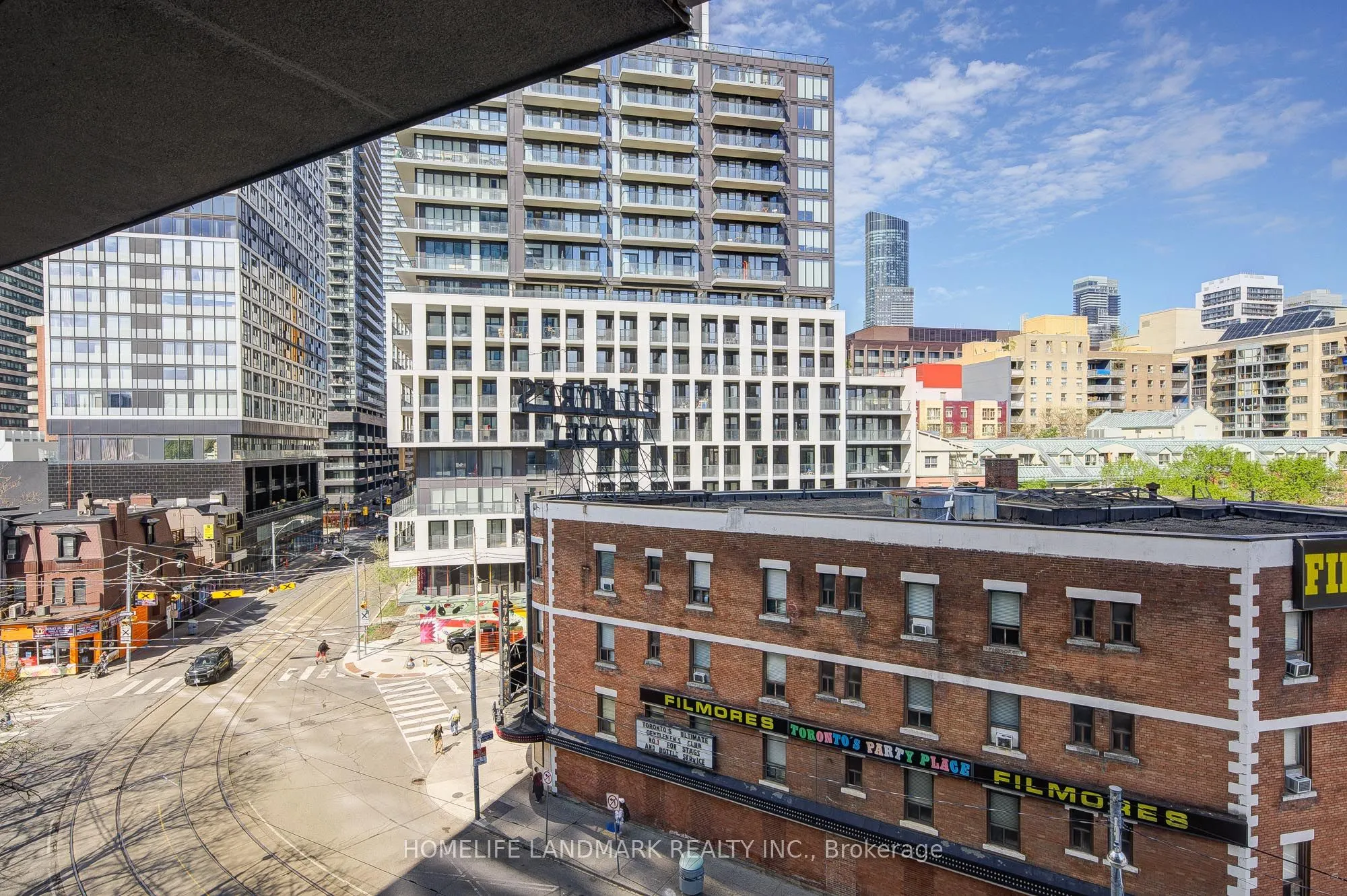 219 Dundas Street E #609
