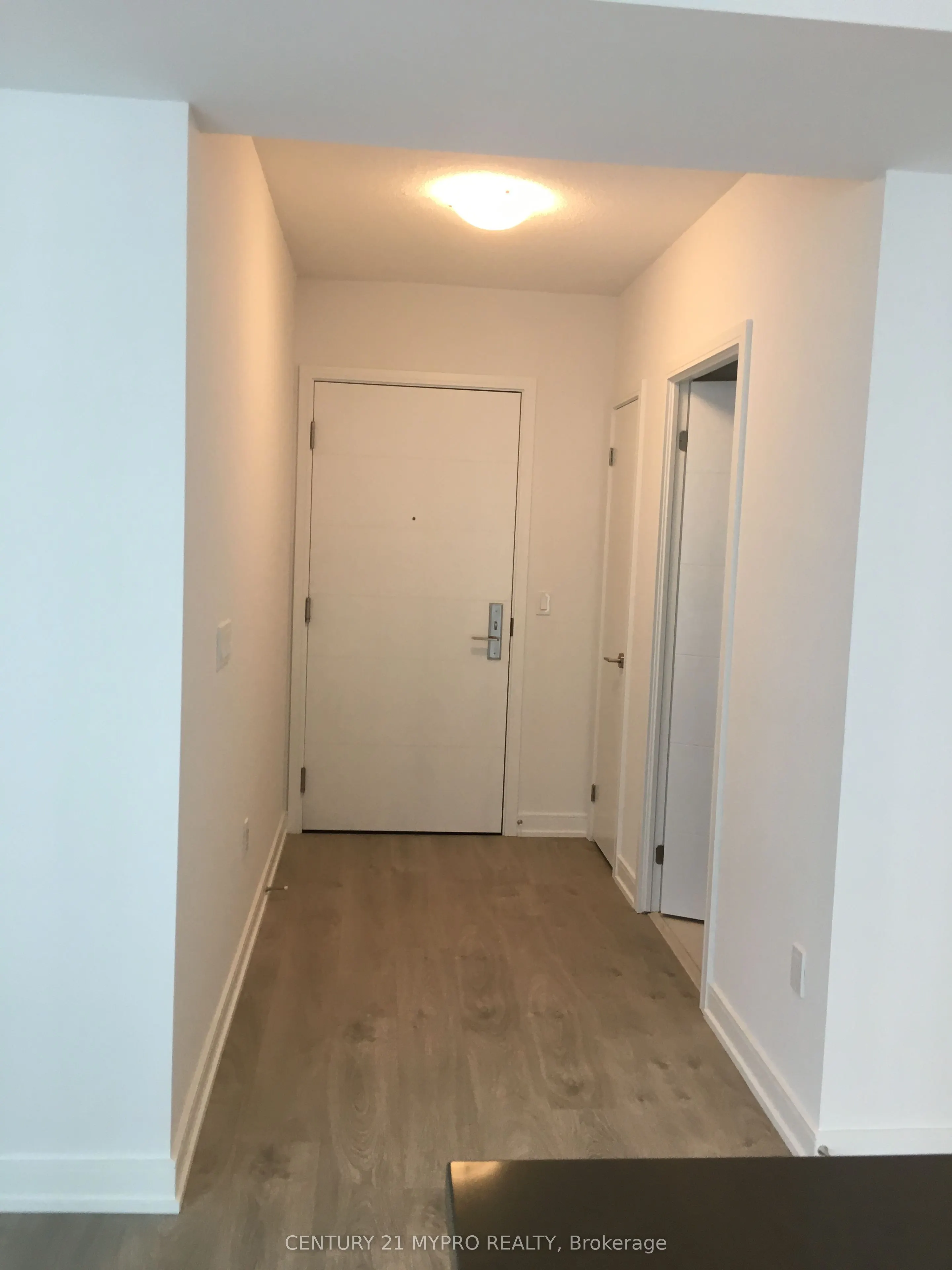50 Wellesley Street E #1711