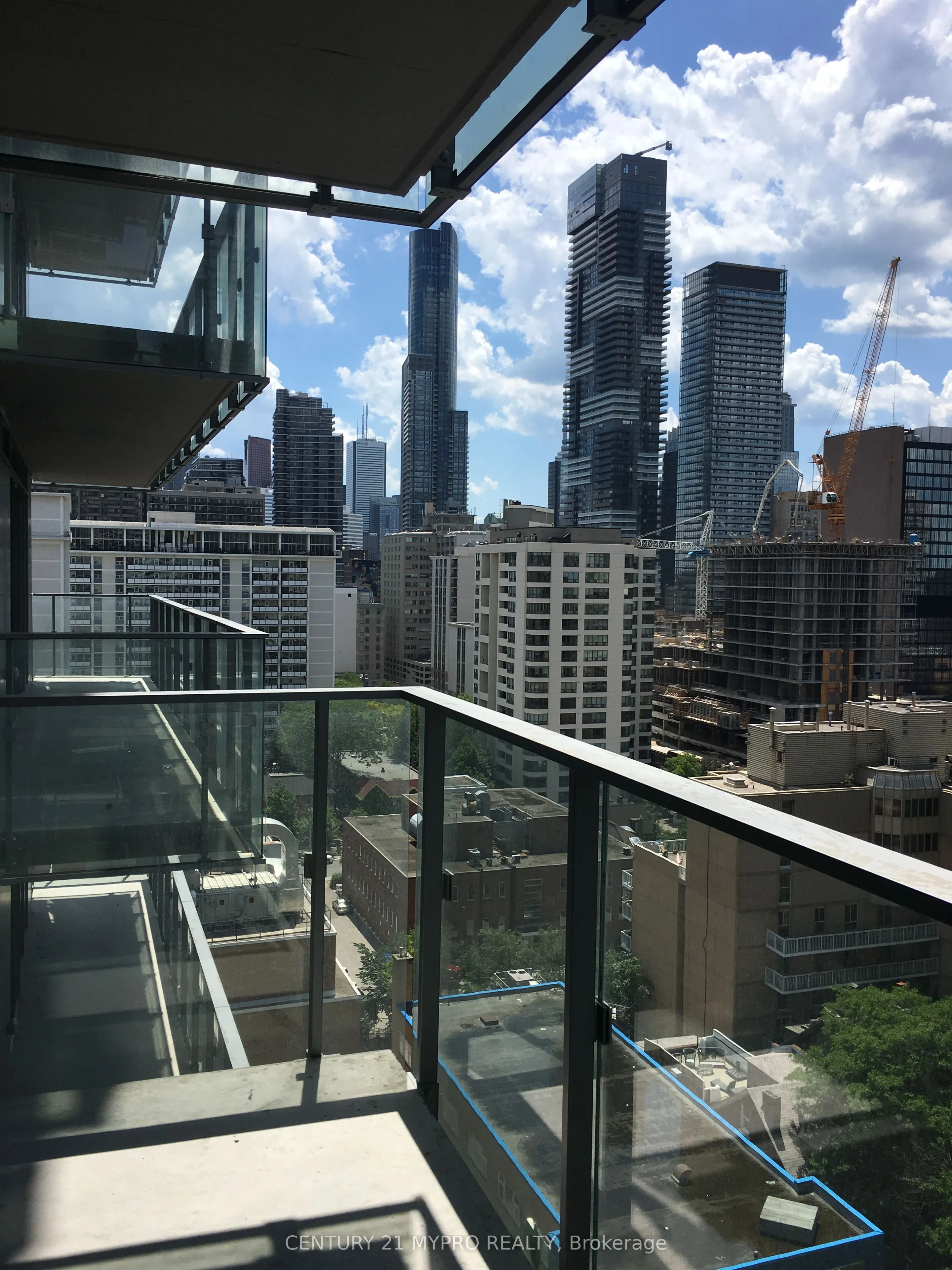 50 Wellesley Street E #1711