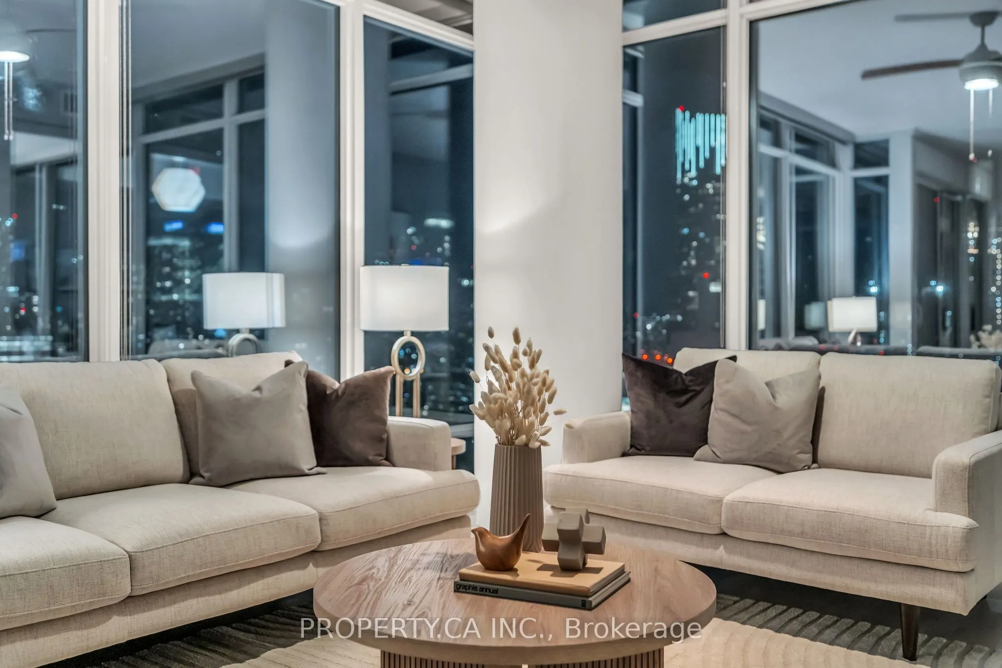 488 University Avenue #3002