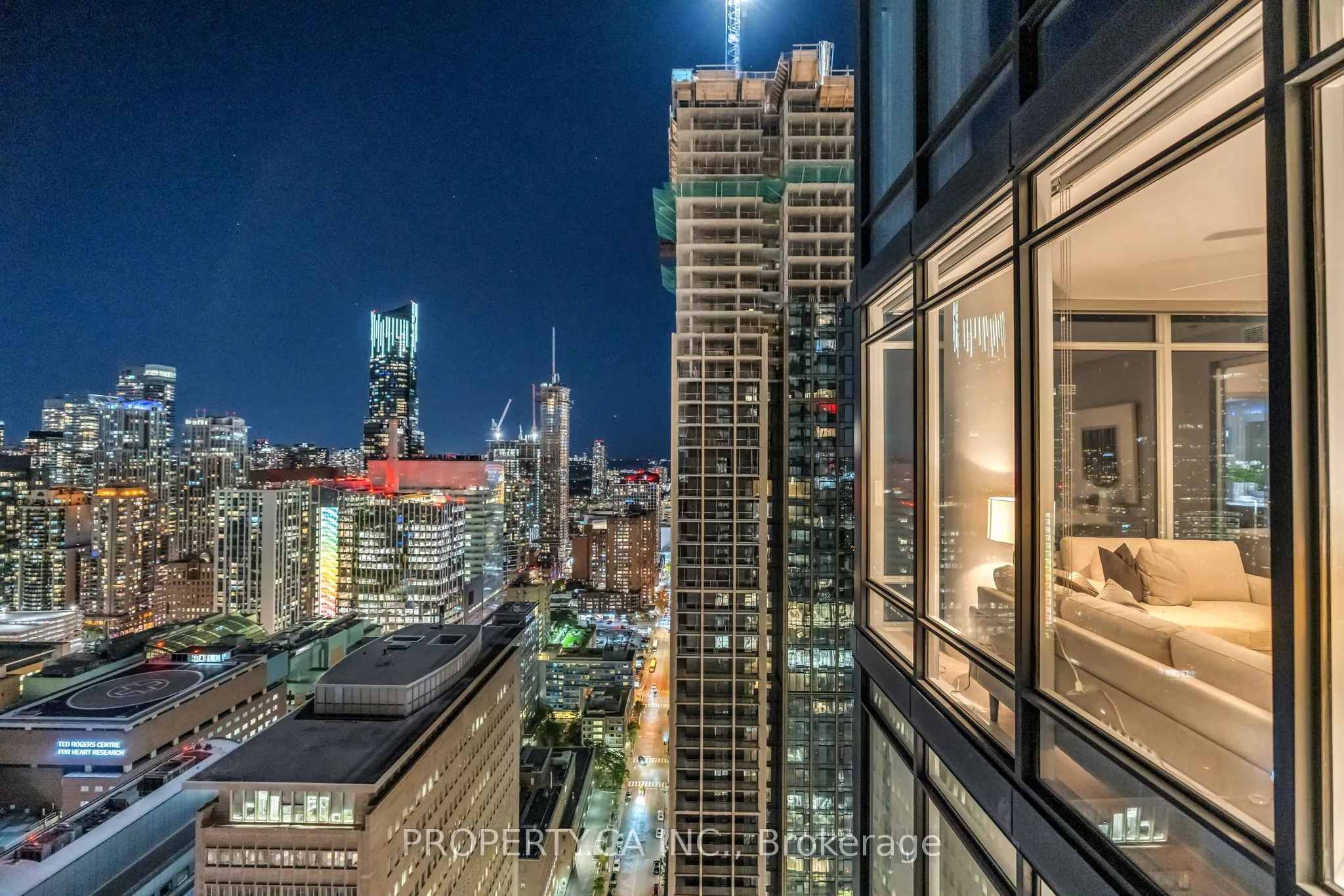 488 University Avenue #3002
