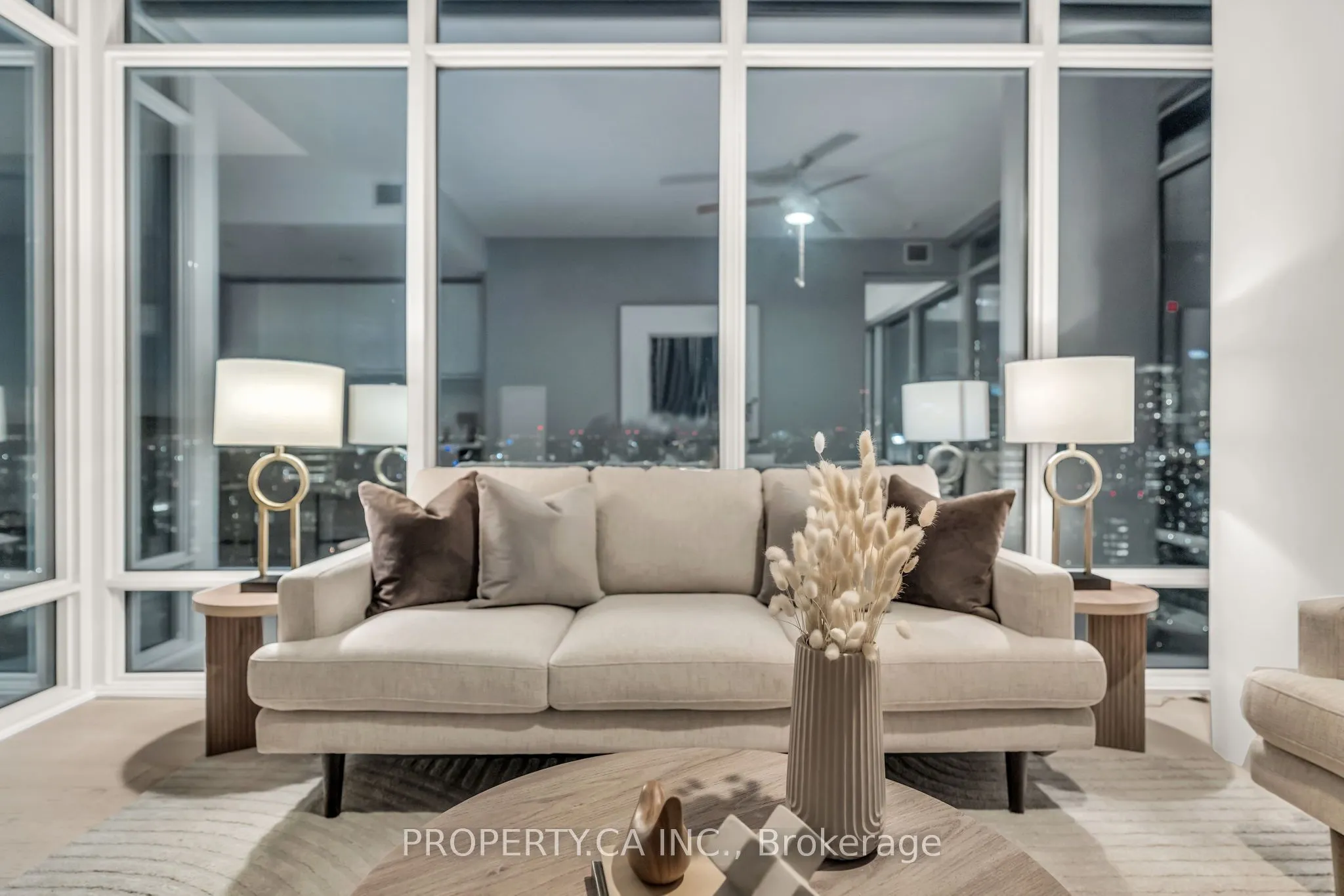 488 University Avenue #3002