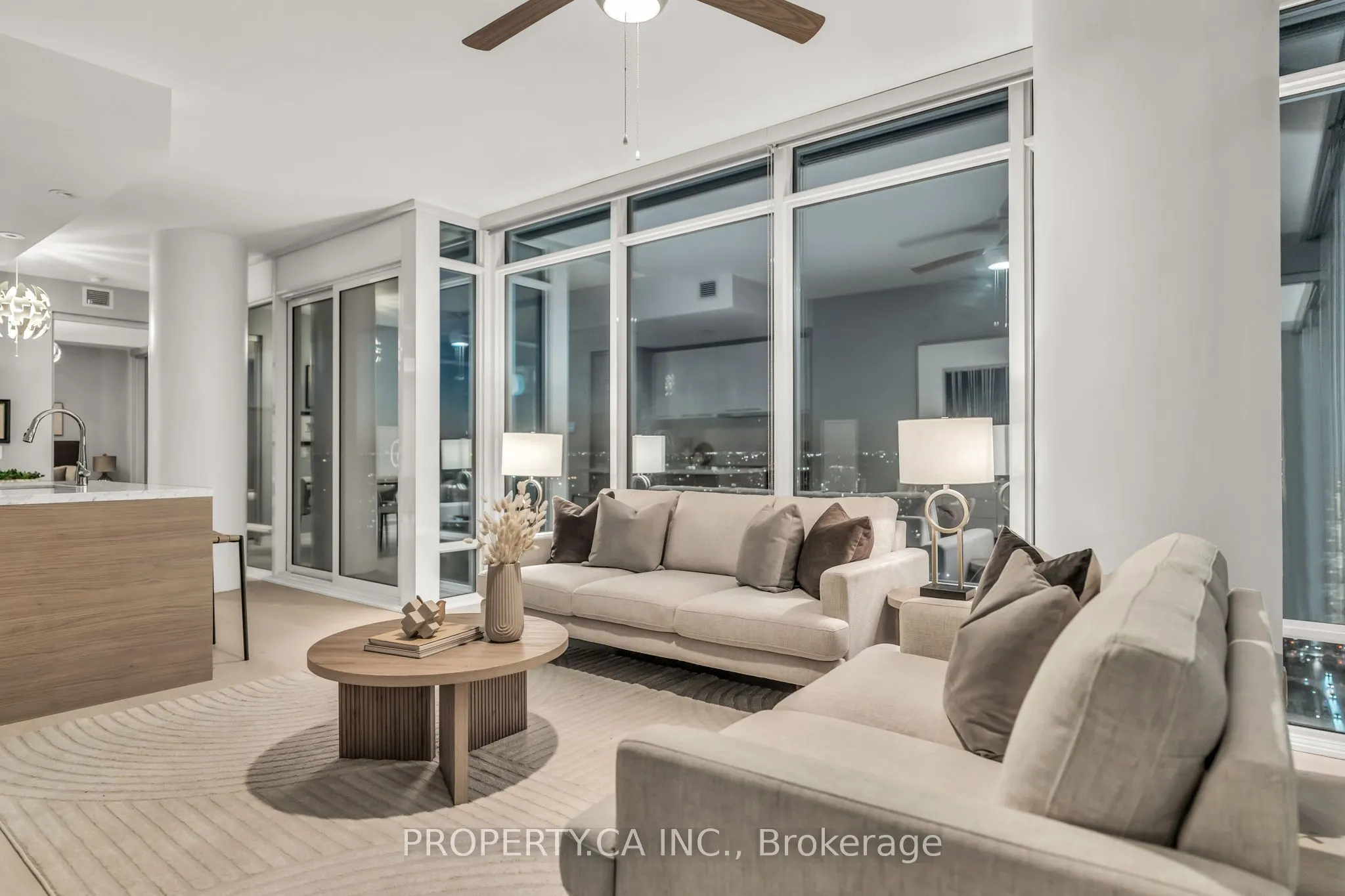 488 University Avenue #3002