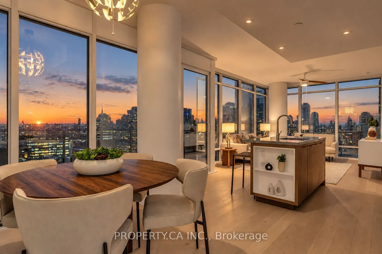 488 University Avenue #3002