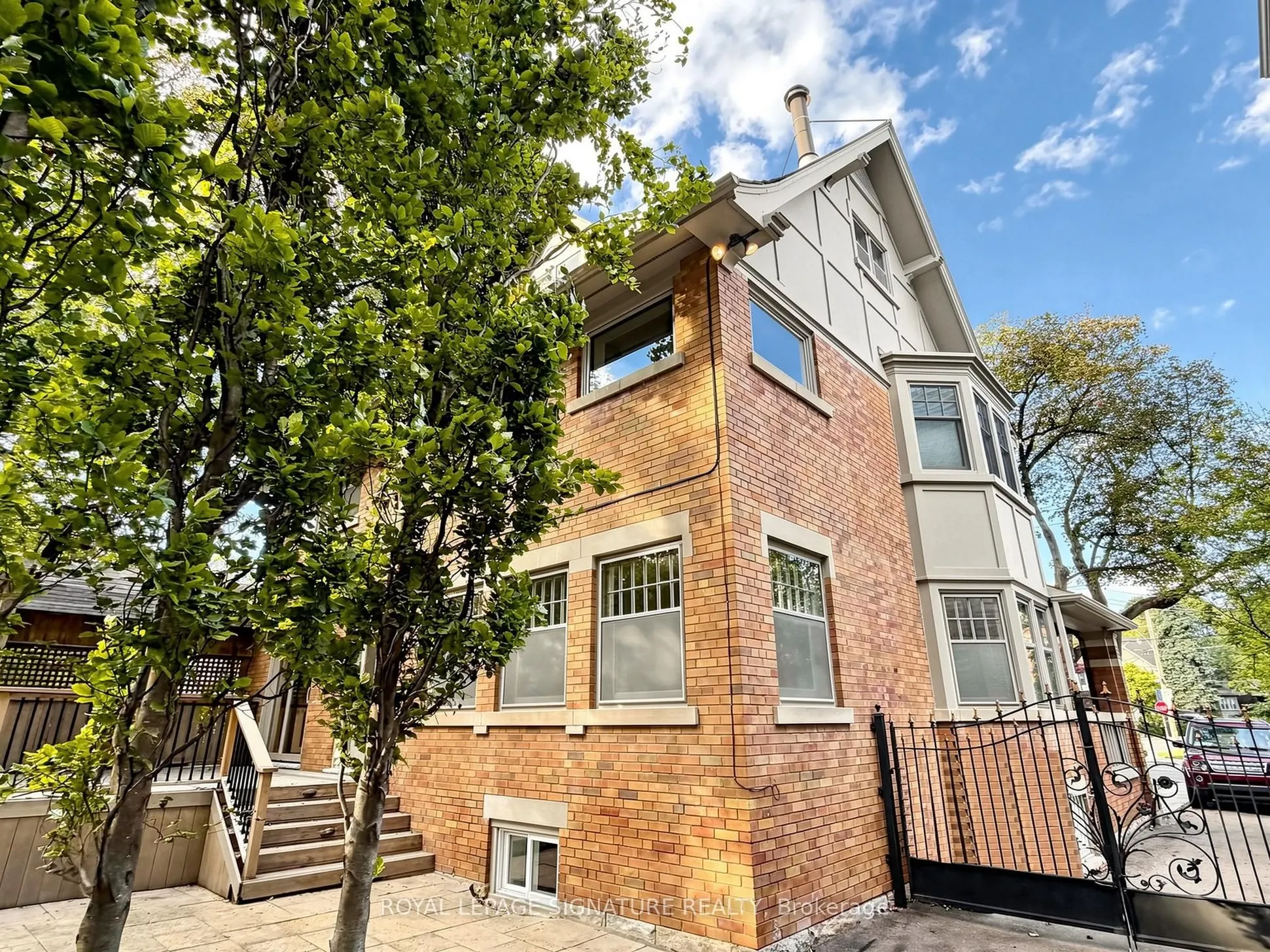 92 Inglewood Drive