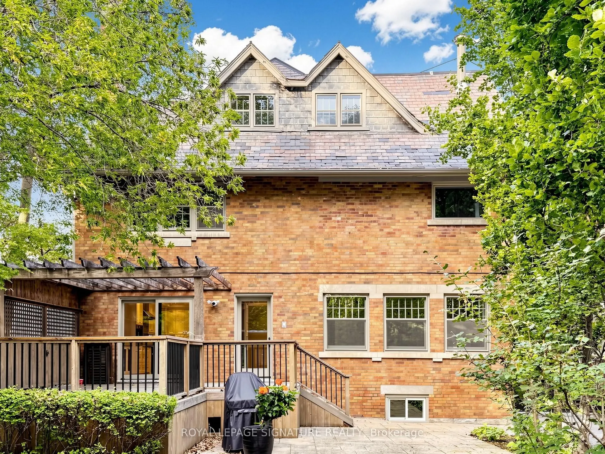 92 Inglewood Drive