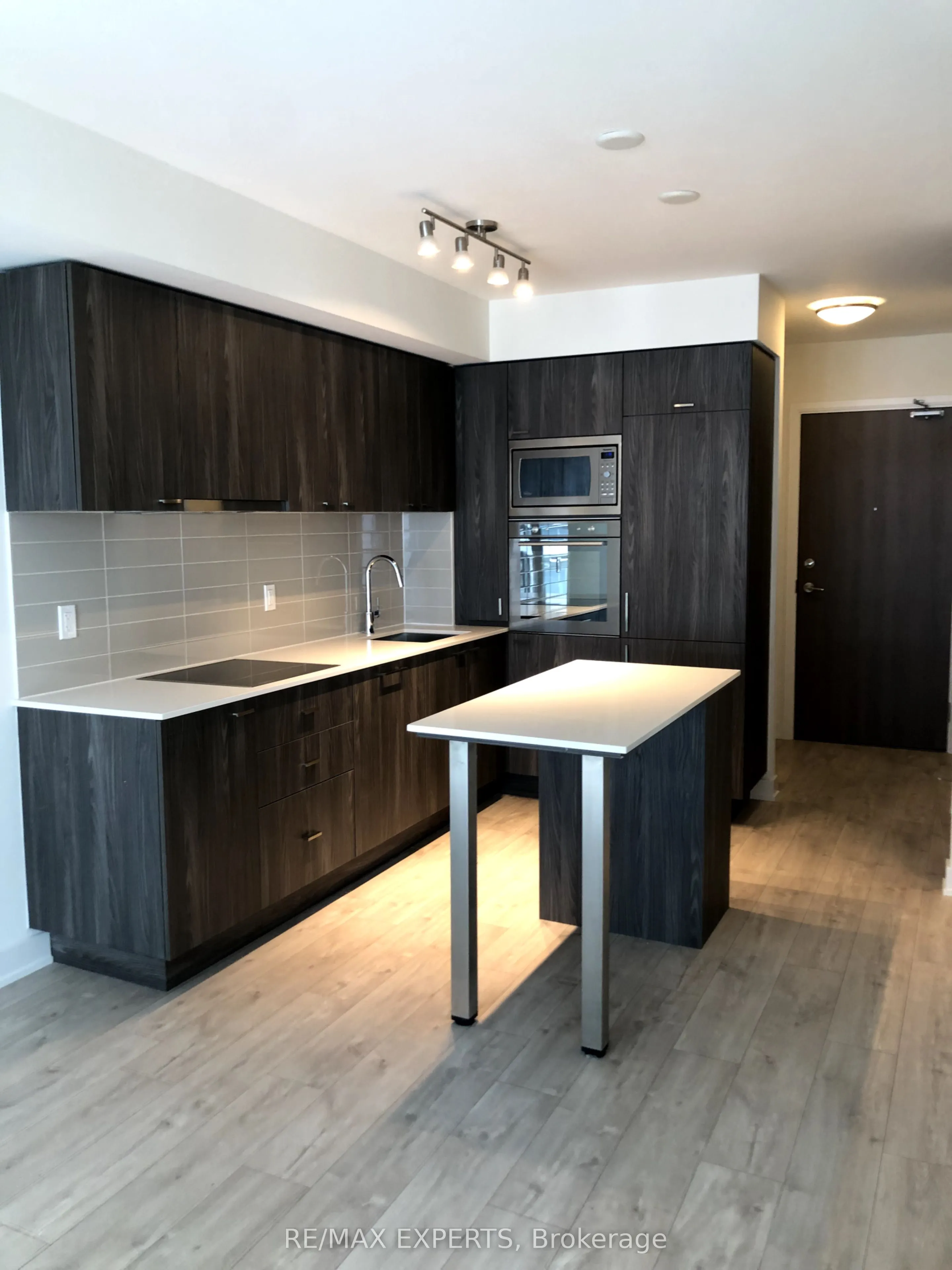 27 Bathurst Street #1214W