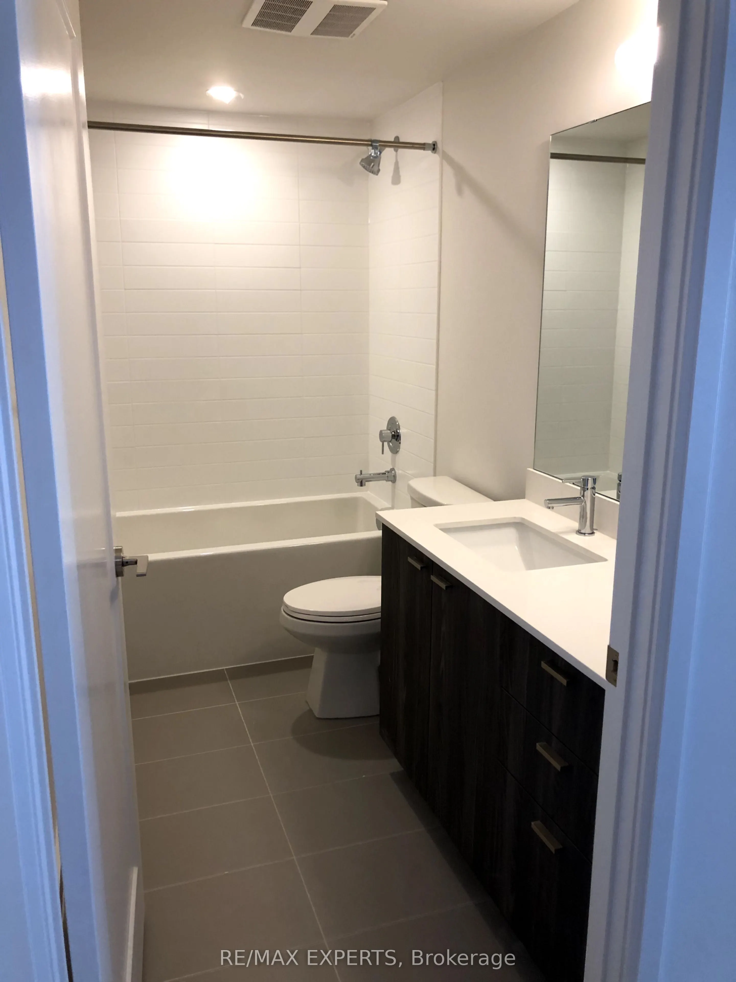 27 Bathurst Street #1214W