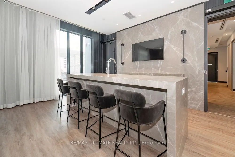 20 Soudan Avenue #1008