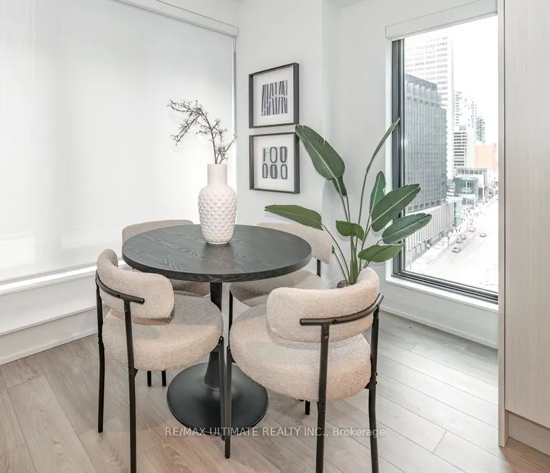20 Soudan Avenue #1008