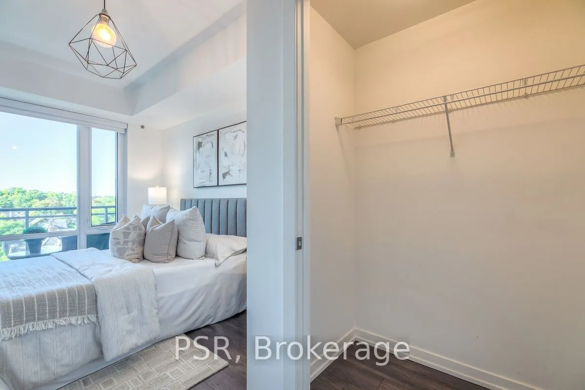 223 St Clair Avenue #605