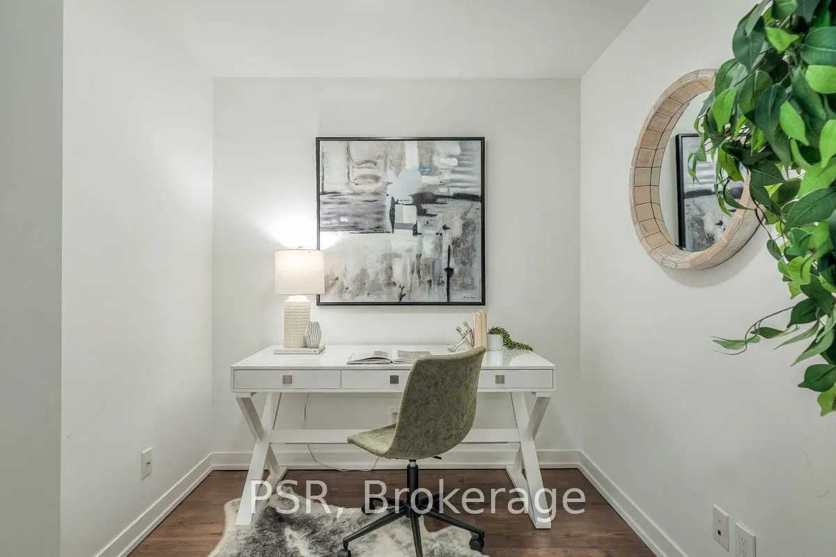 223 St Clair Avenue #605