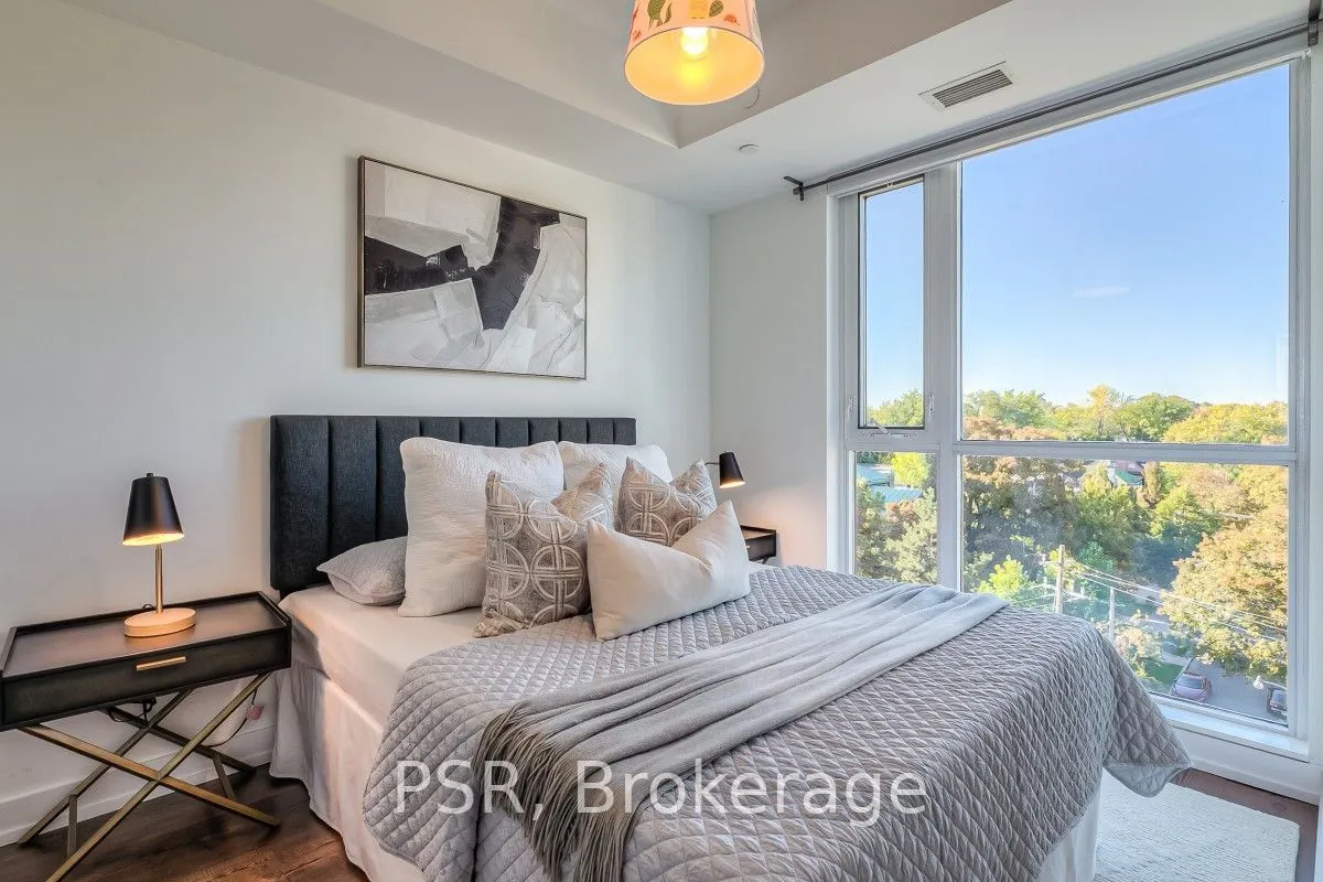 223 St Clair Avenue #605