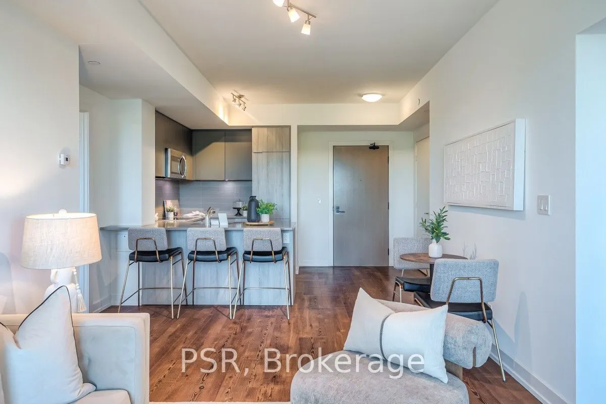 223 St Clair Avenue #605