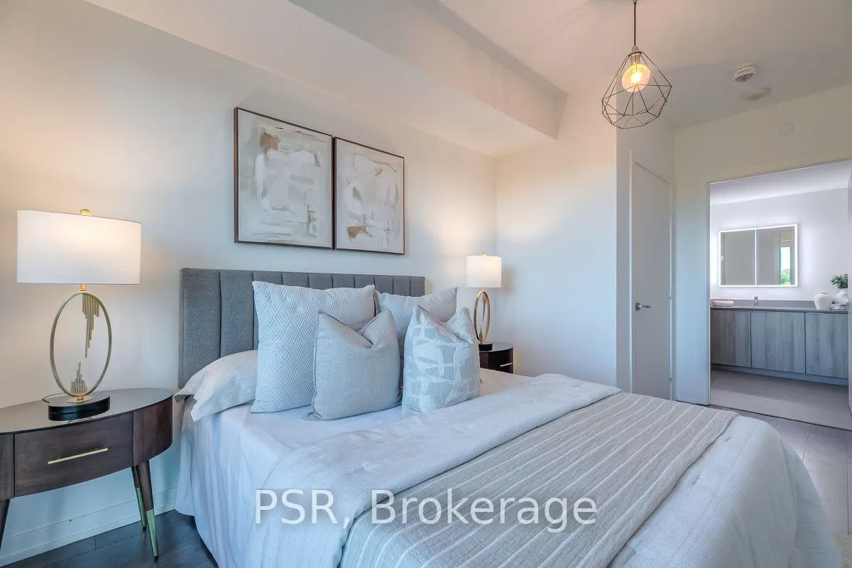 223 St Clair Avenue #605
