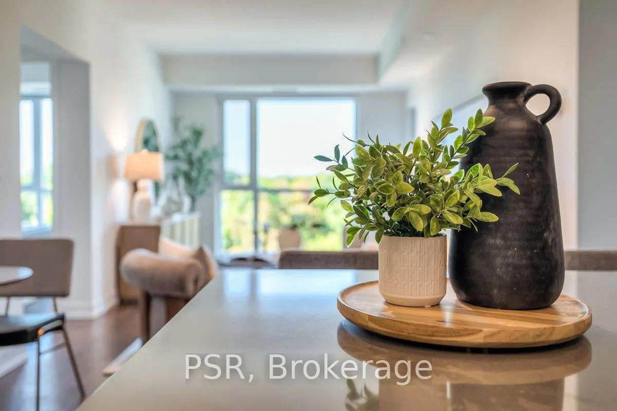 223 St Clair Avenue #605