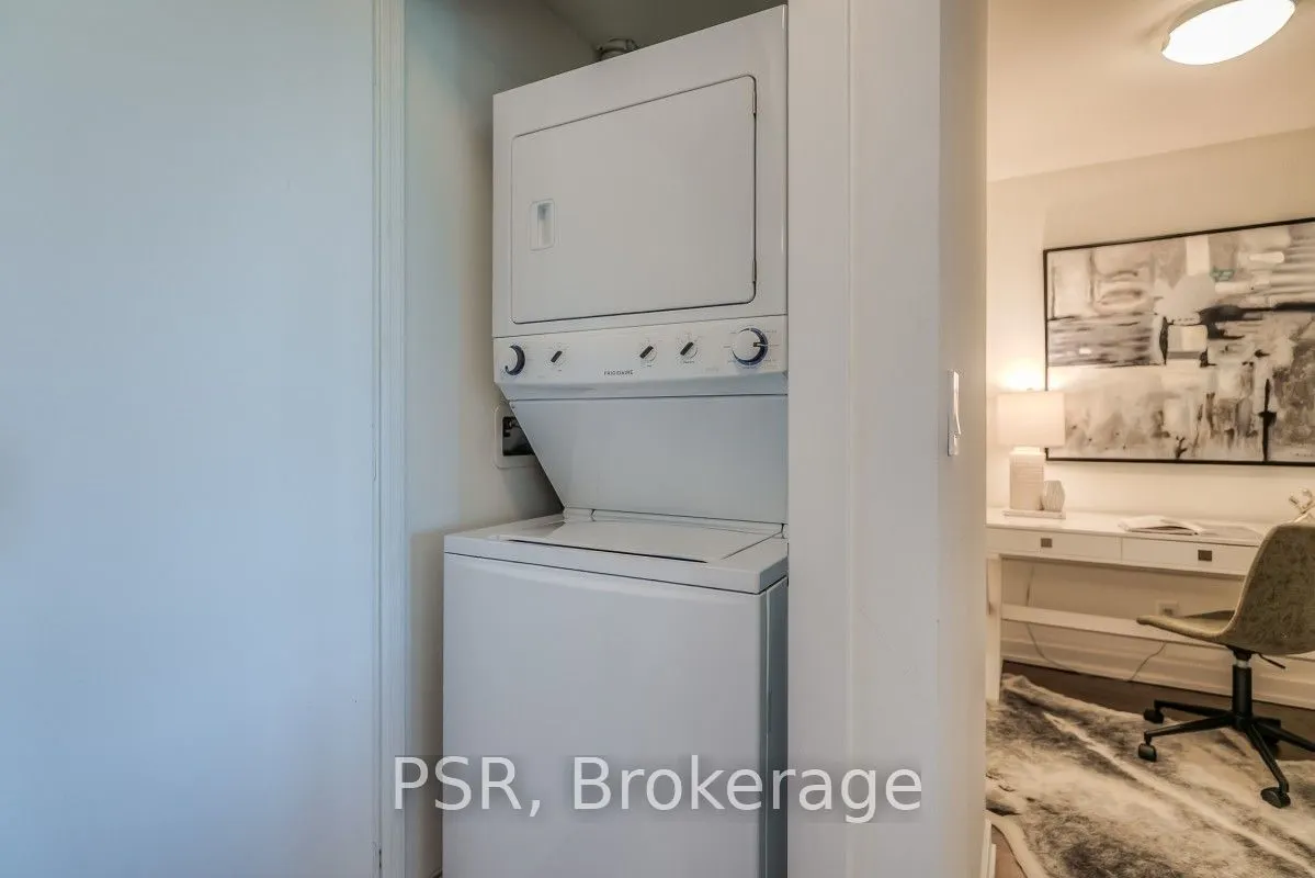 223 St Clair Avenue #605