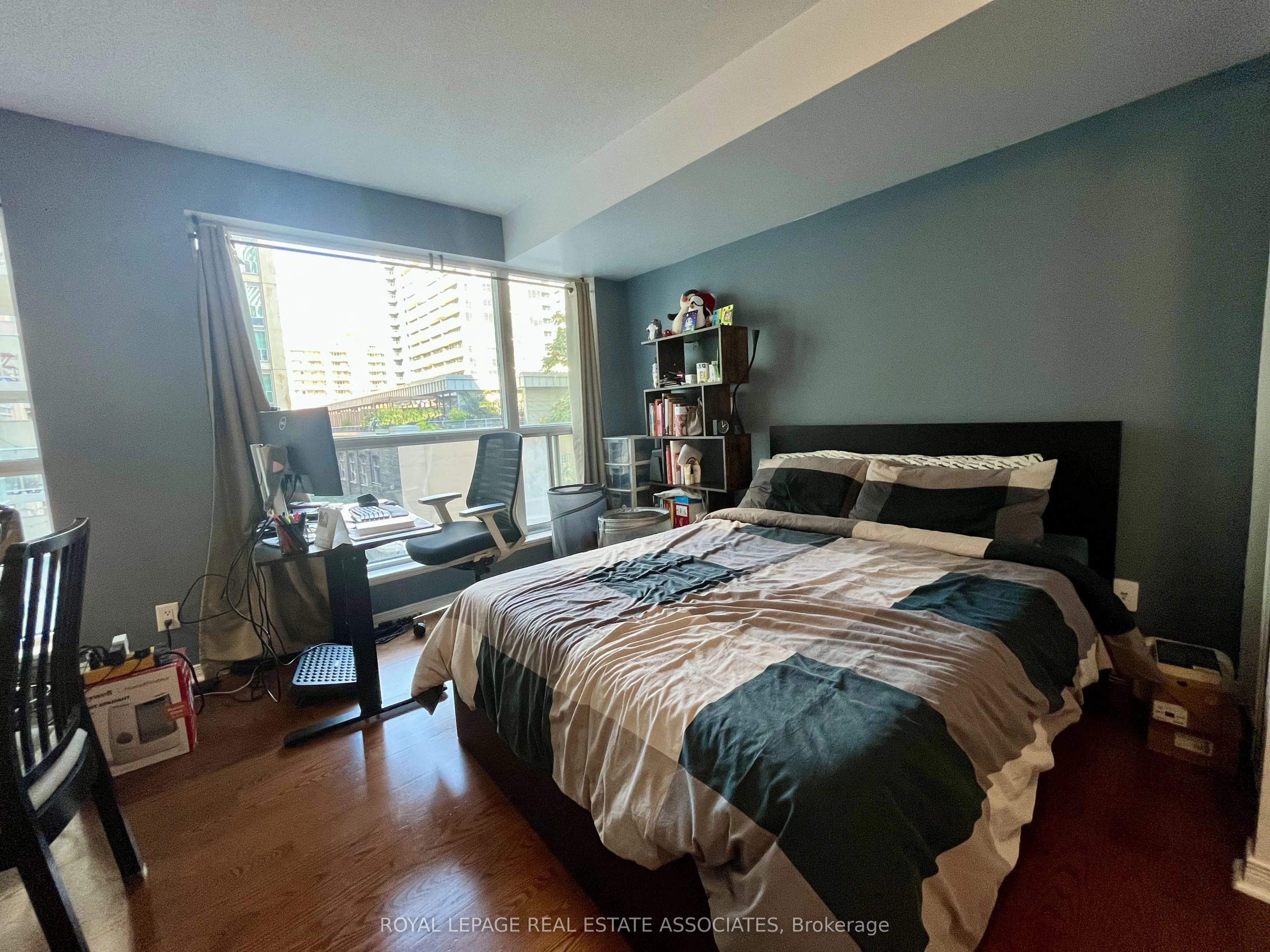 230 King Street E #604