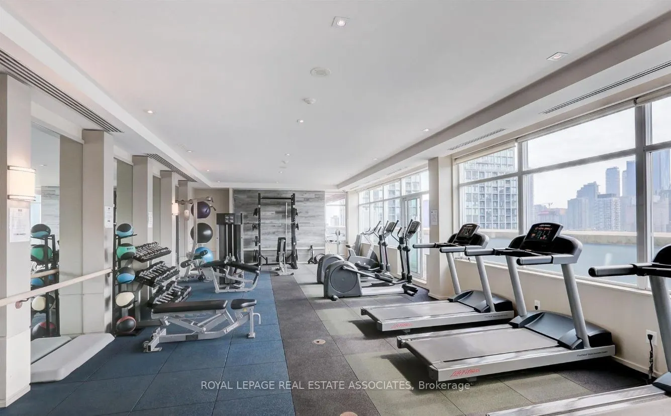230 King Street E #604