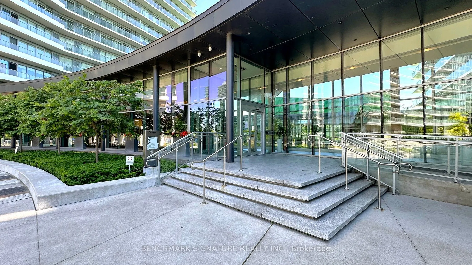115 McMahon Drive #3801