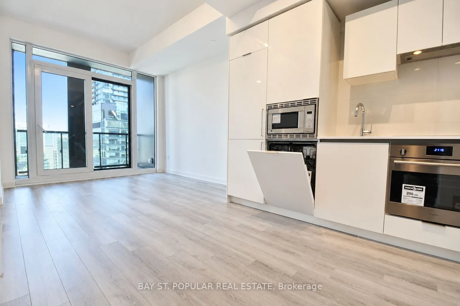 238 Simcoe Street #2101