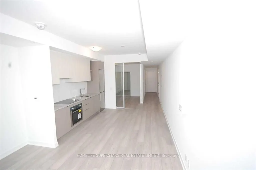 120 Parliament Street #1813