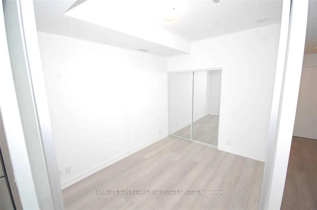 120 Parliament Street #1813