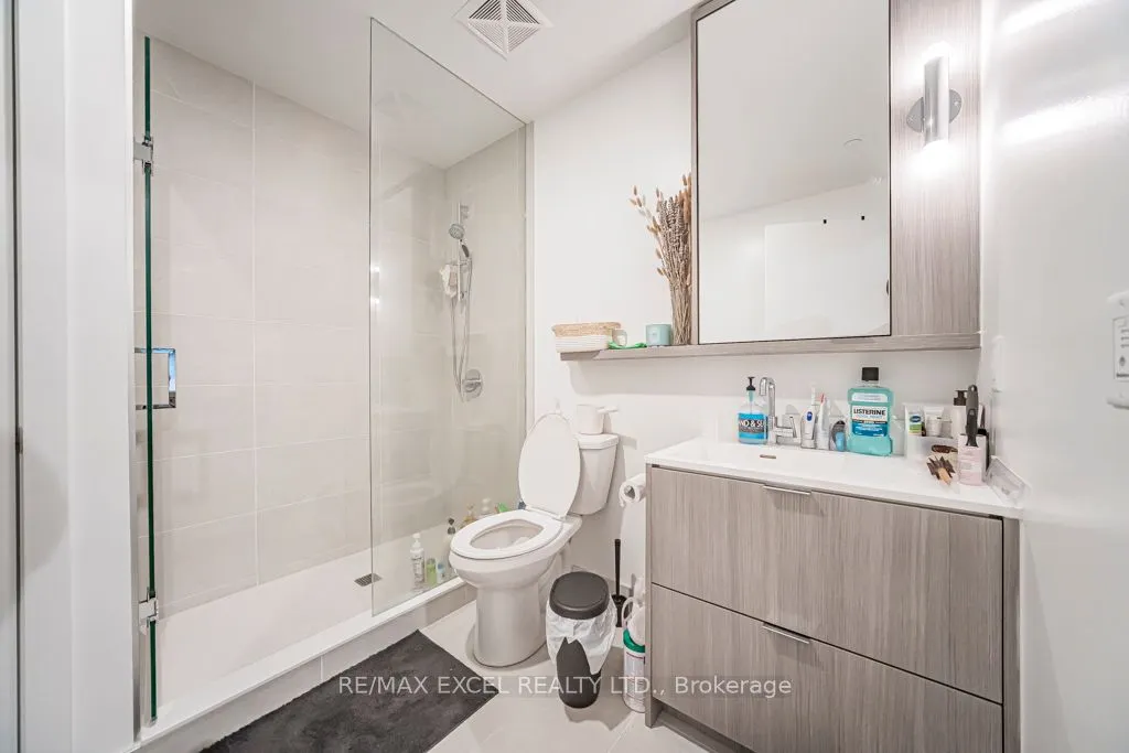 625 Sheppard Avenue E #302