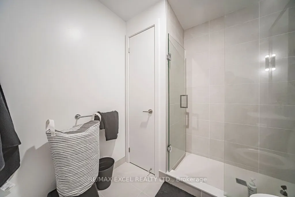625 Sheppard Avenue E #302