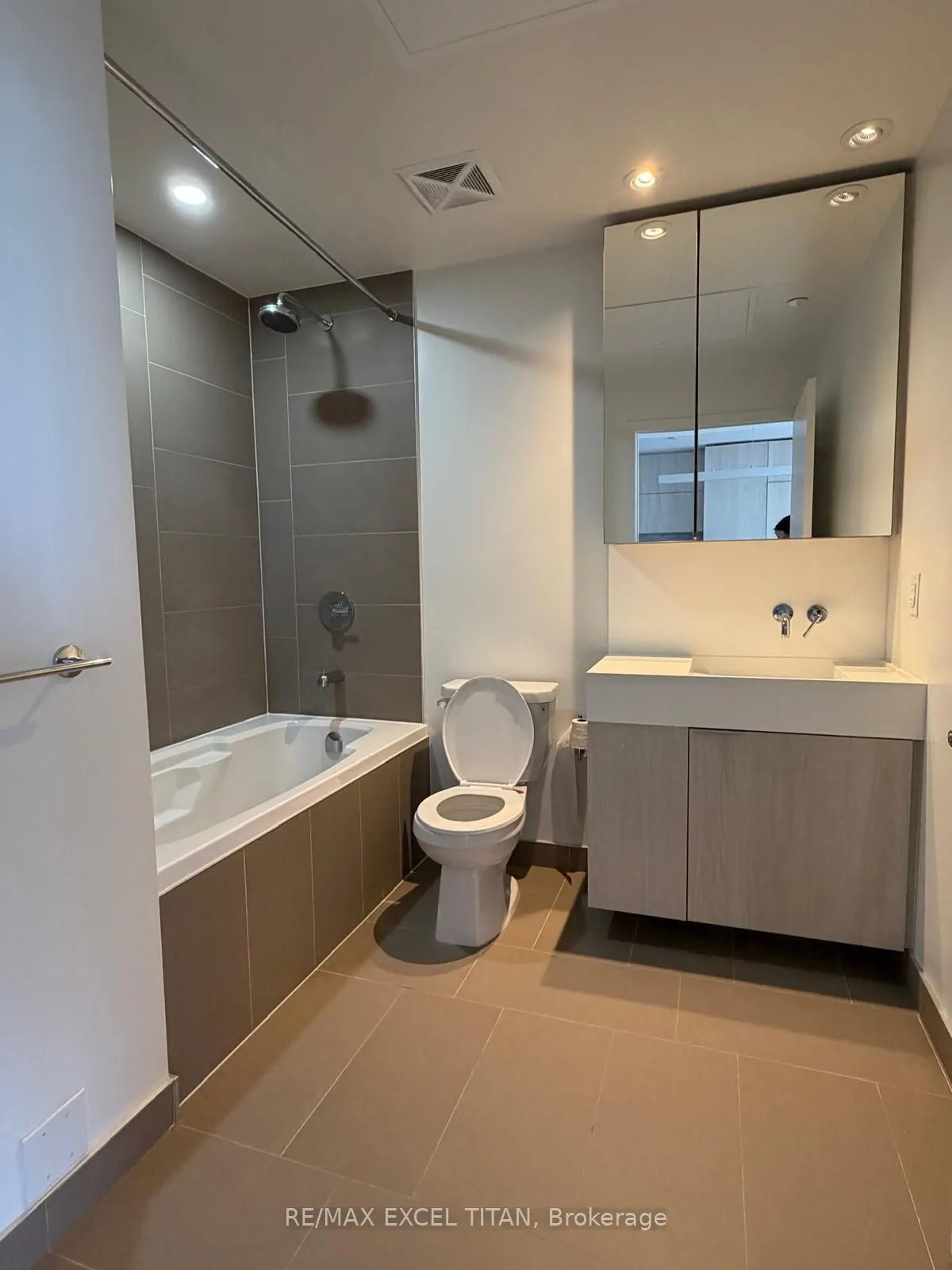 20 Richardson Street E #3101