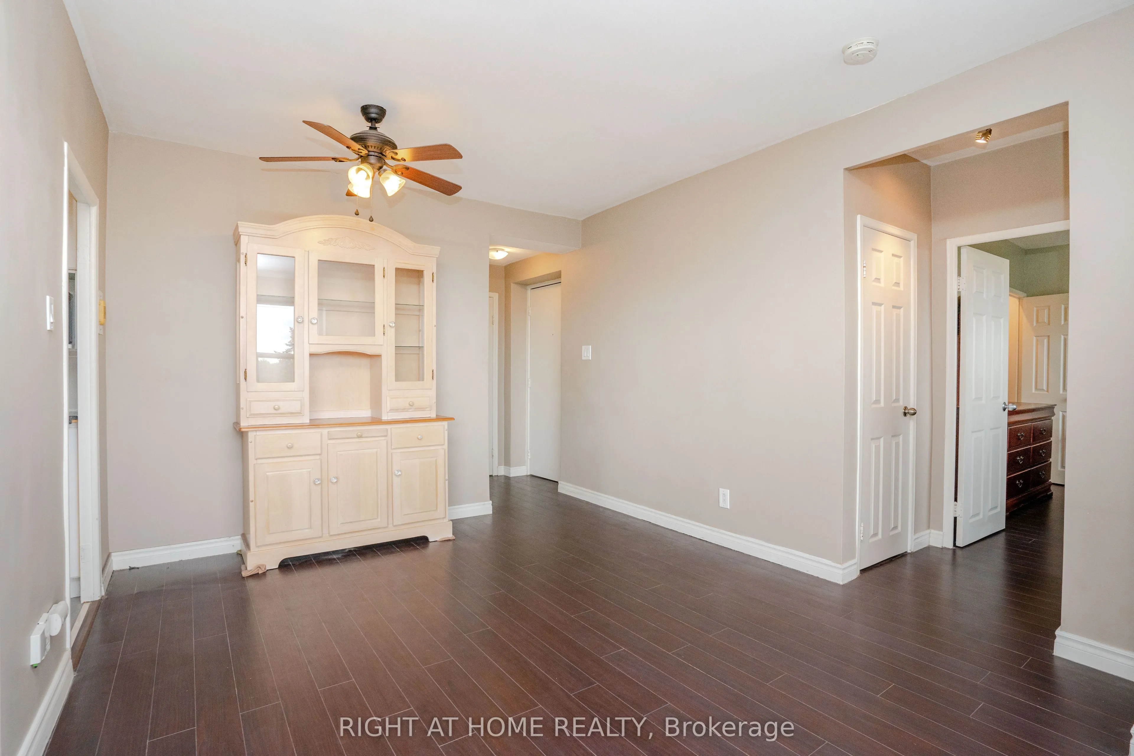 2 Ridelle Avenue #502