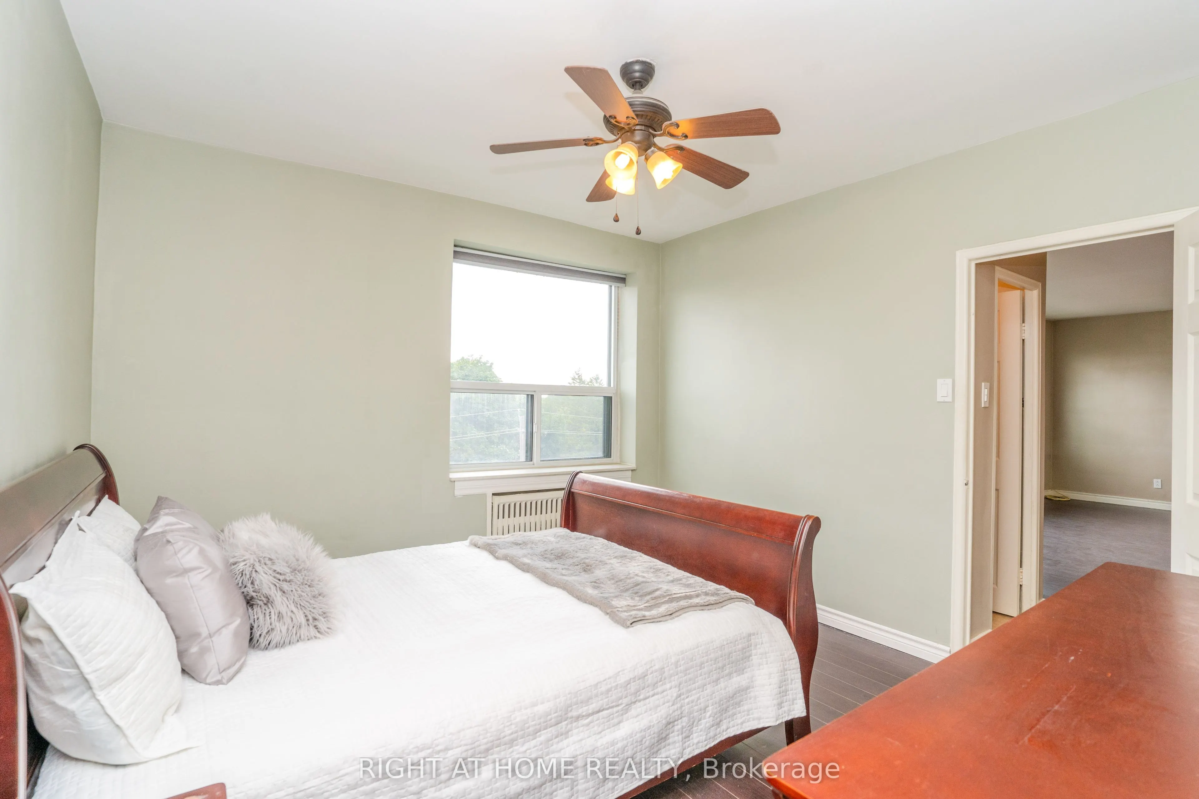 2 Ridelle Avenue #502