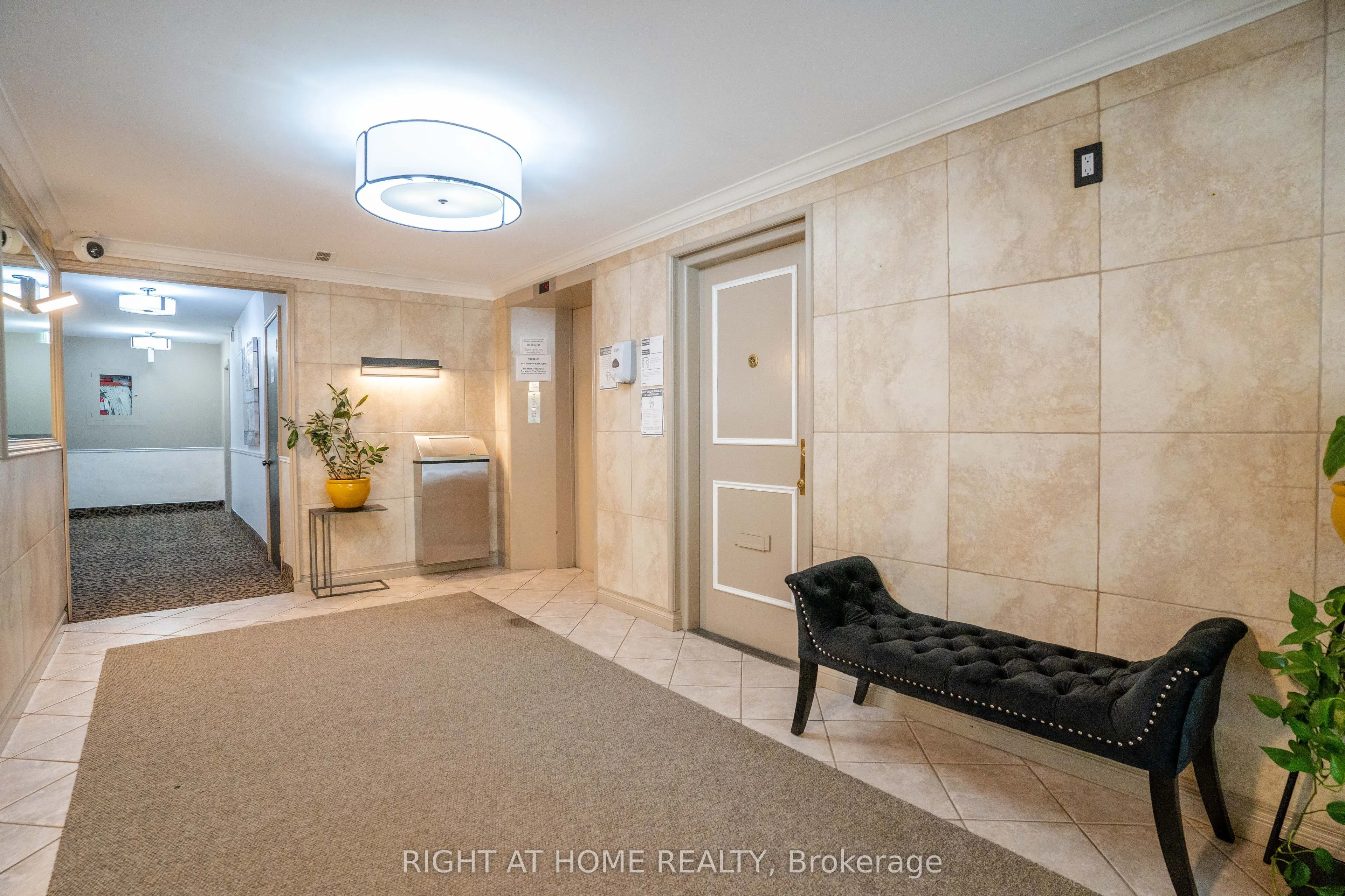 2 Ridelle Avenue #502