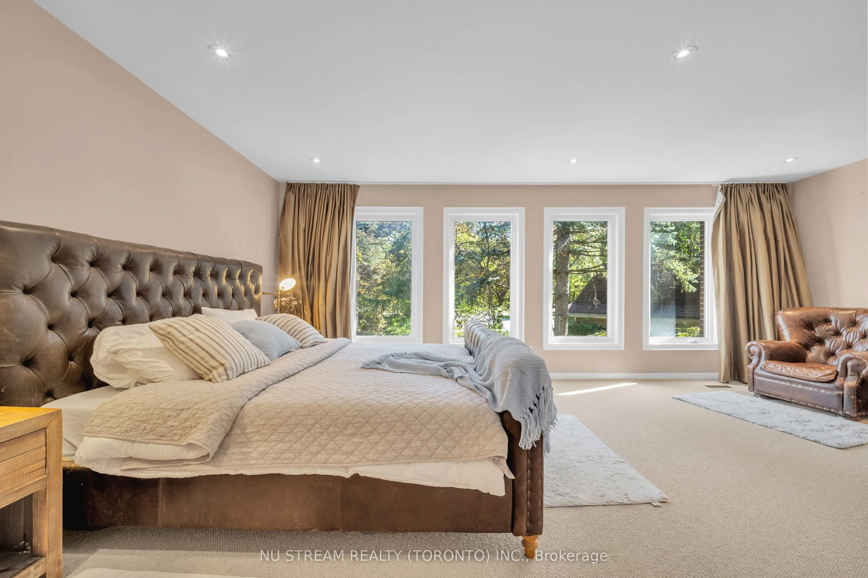 35 Penwood Crescent