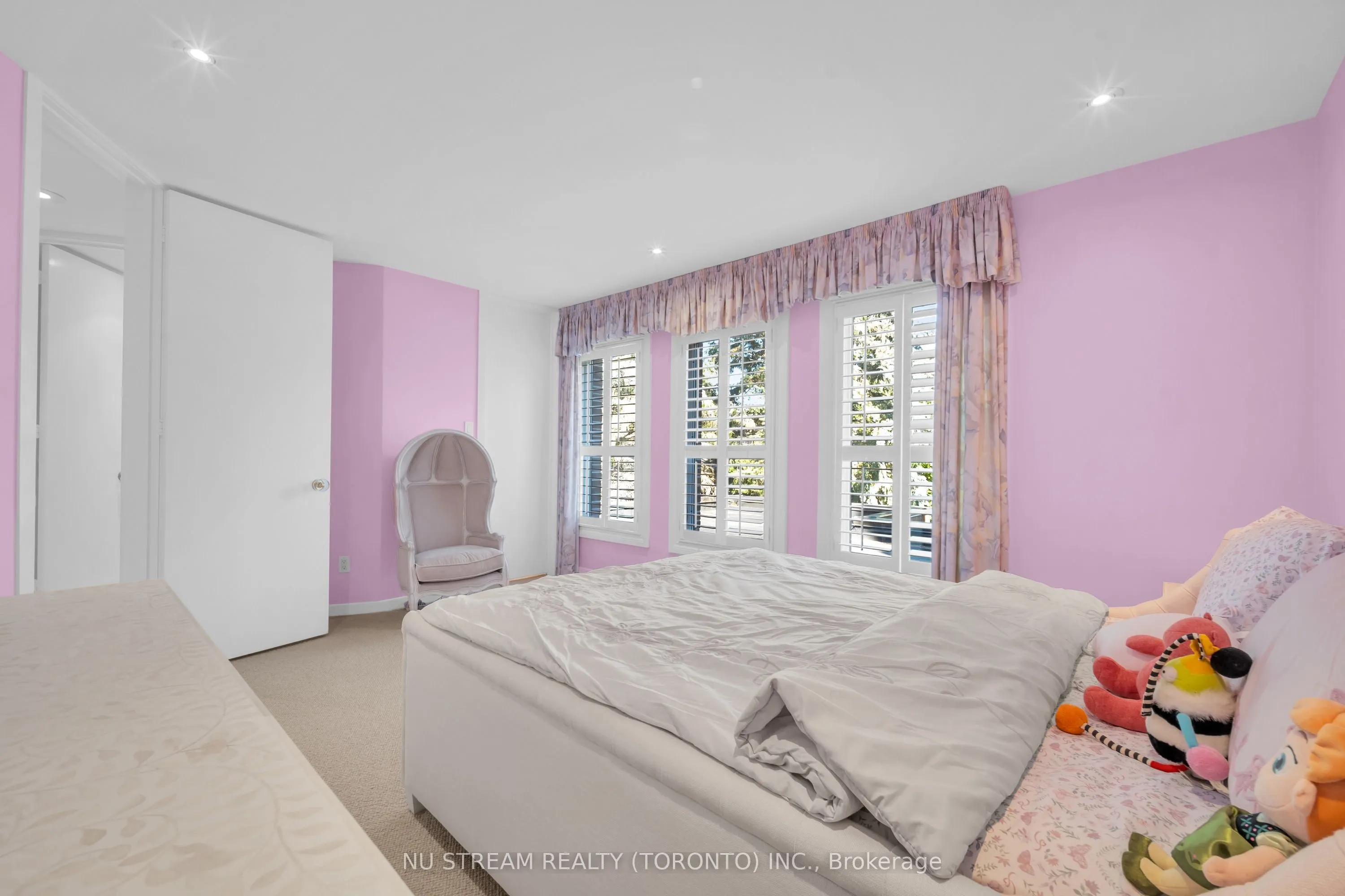 35 Penwood Crescent
