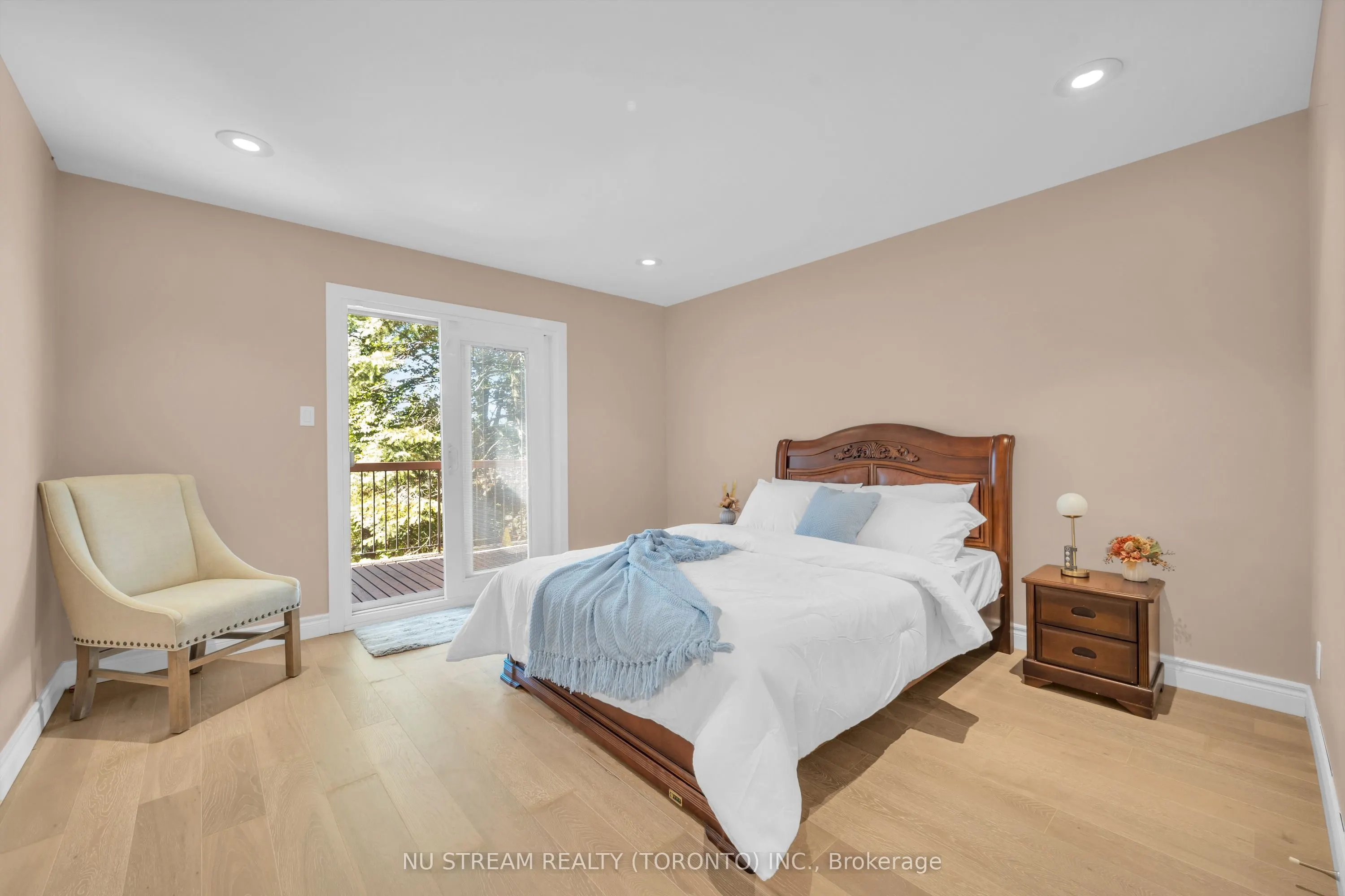 35 Penwood Crescent