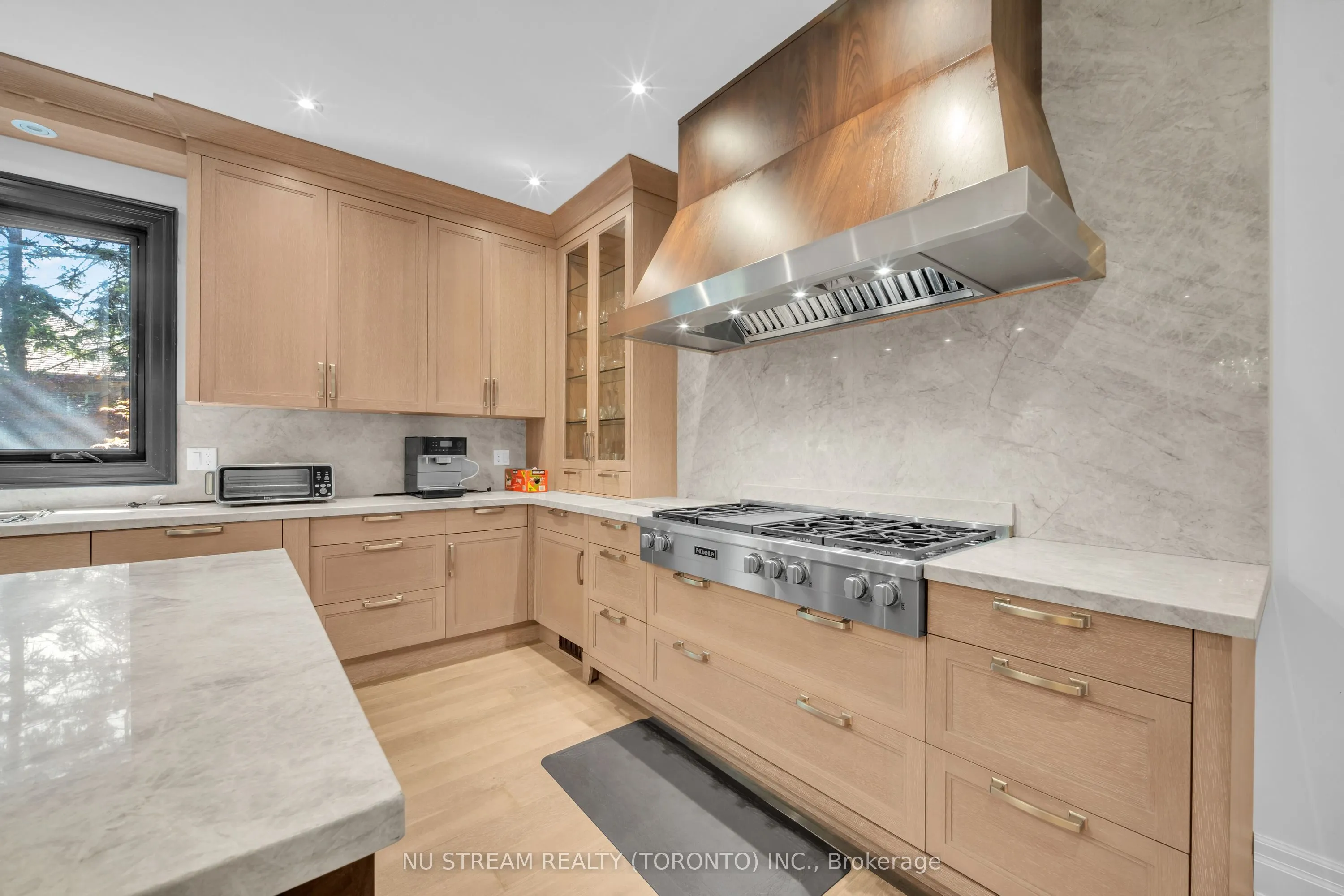 35 Penwood Crescent