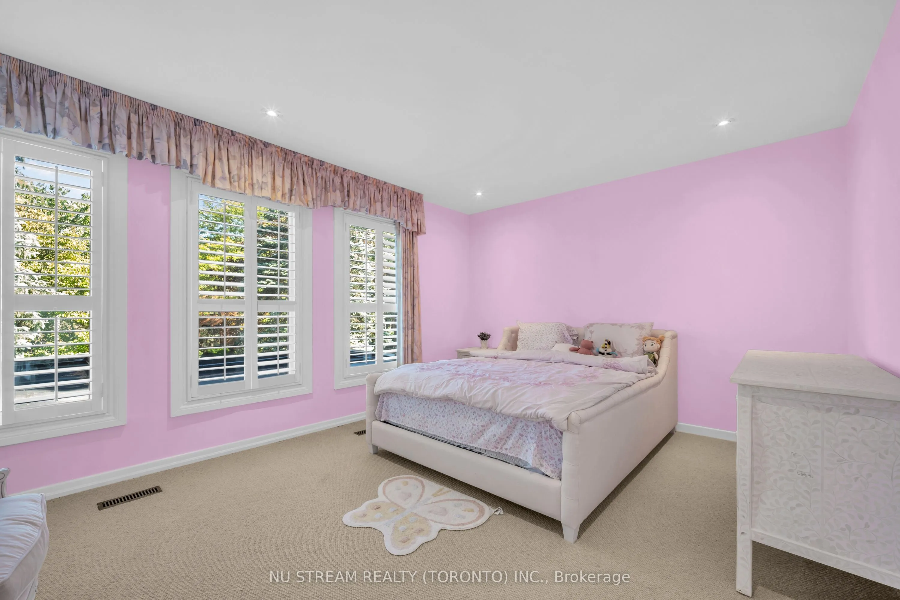 35 Penwood Crescent