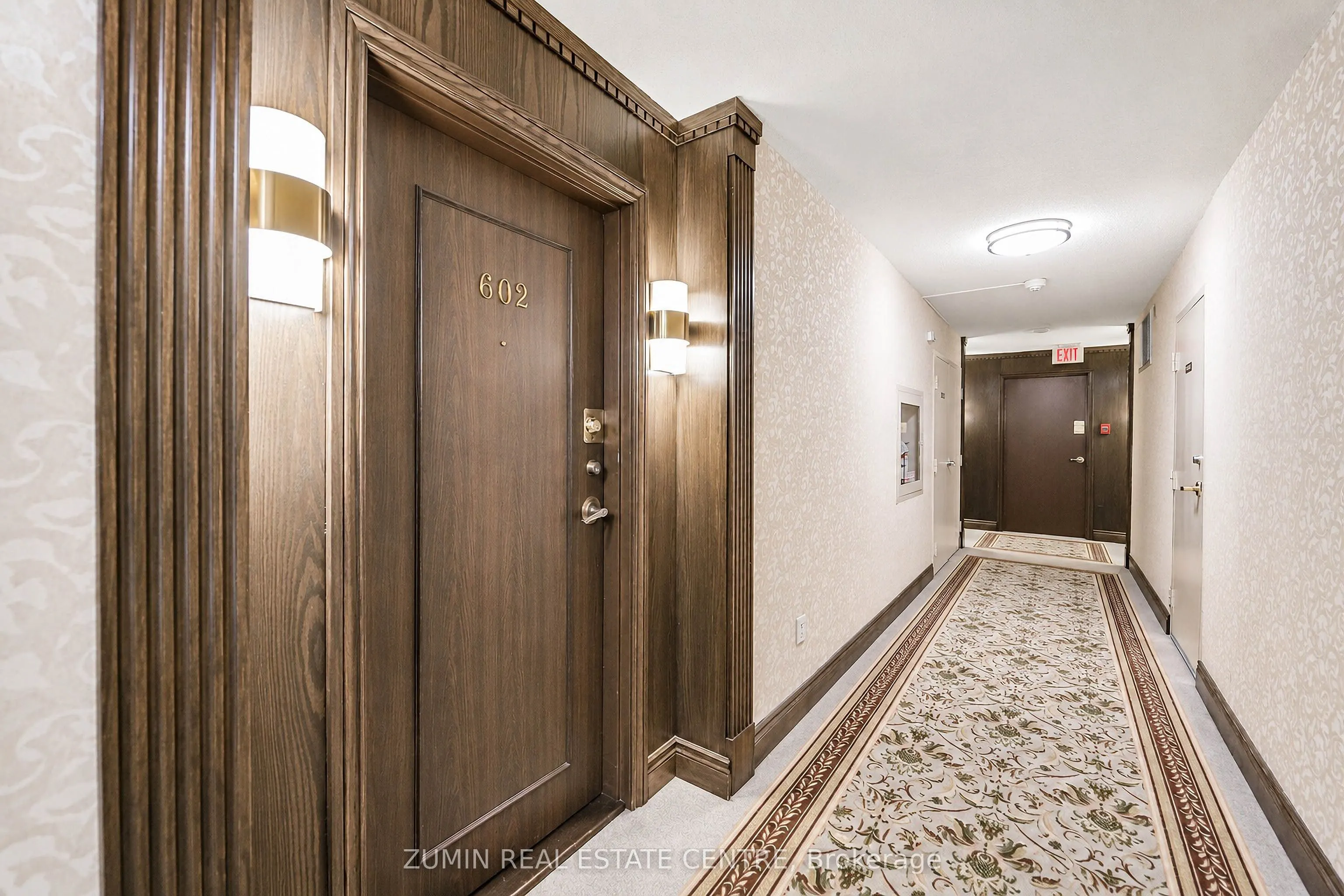 1555 Finch Avenue E #602