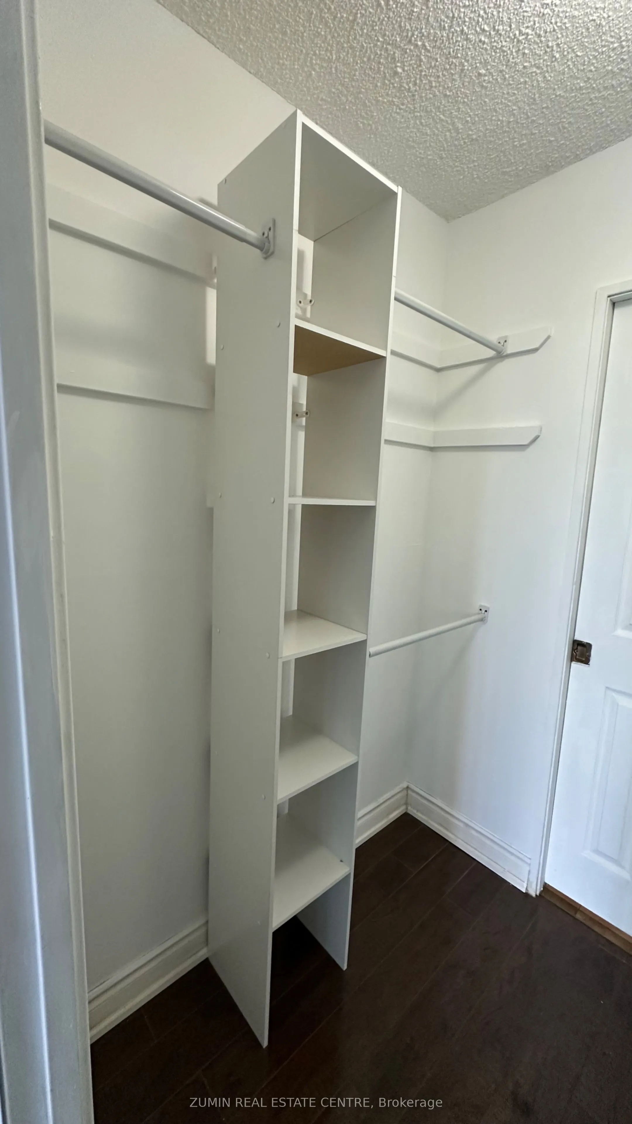 1555 Finch Avenue E #602