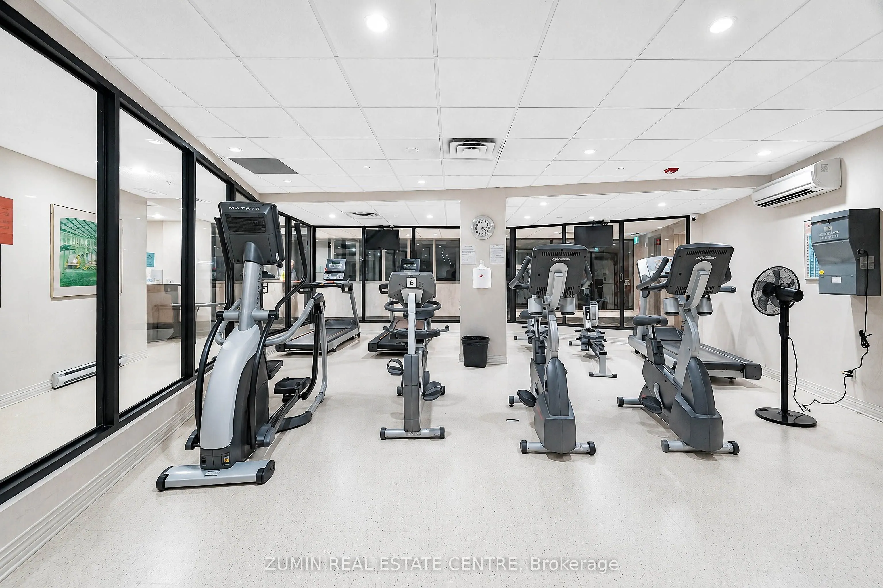 1555 Finch Avenue E #602