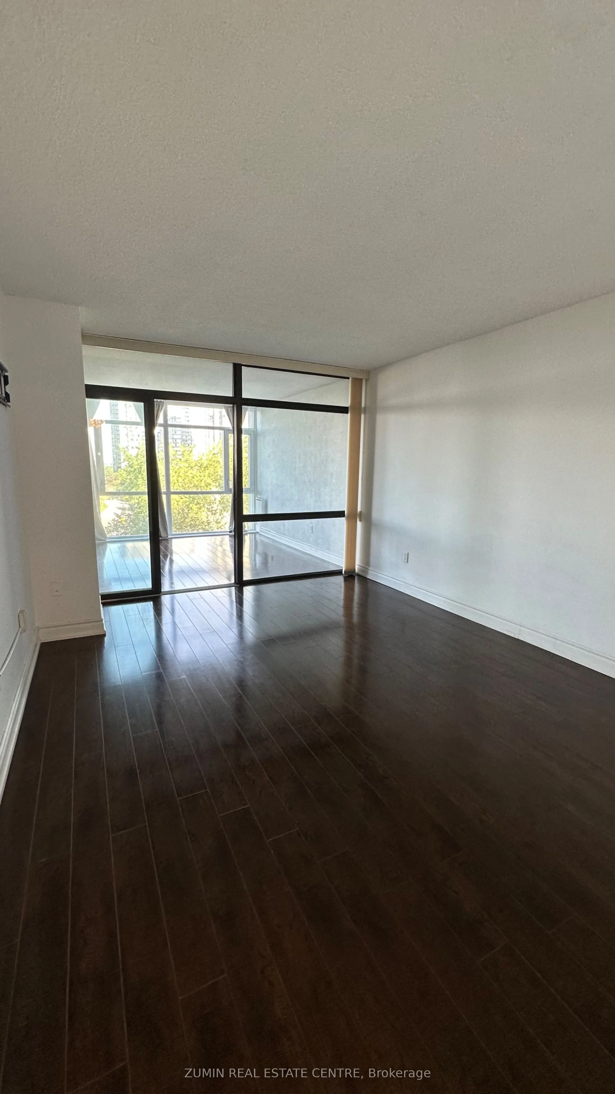 1555 Finch Avenue E #602