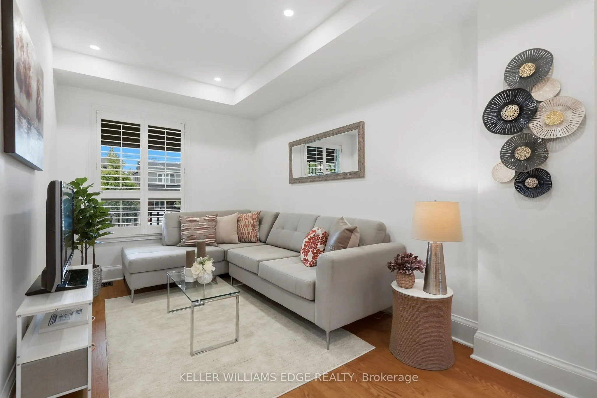 28 Conway Avenue