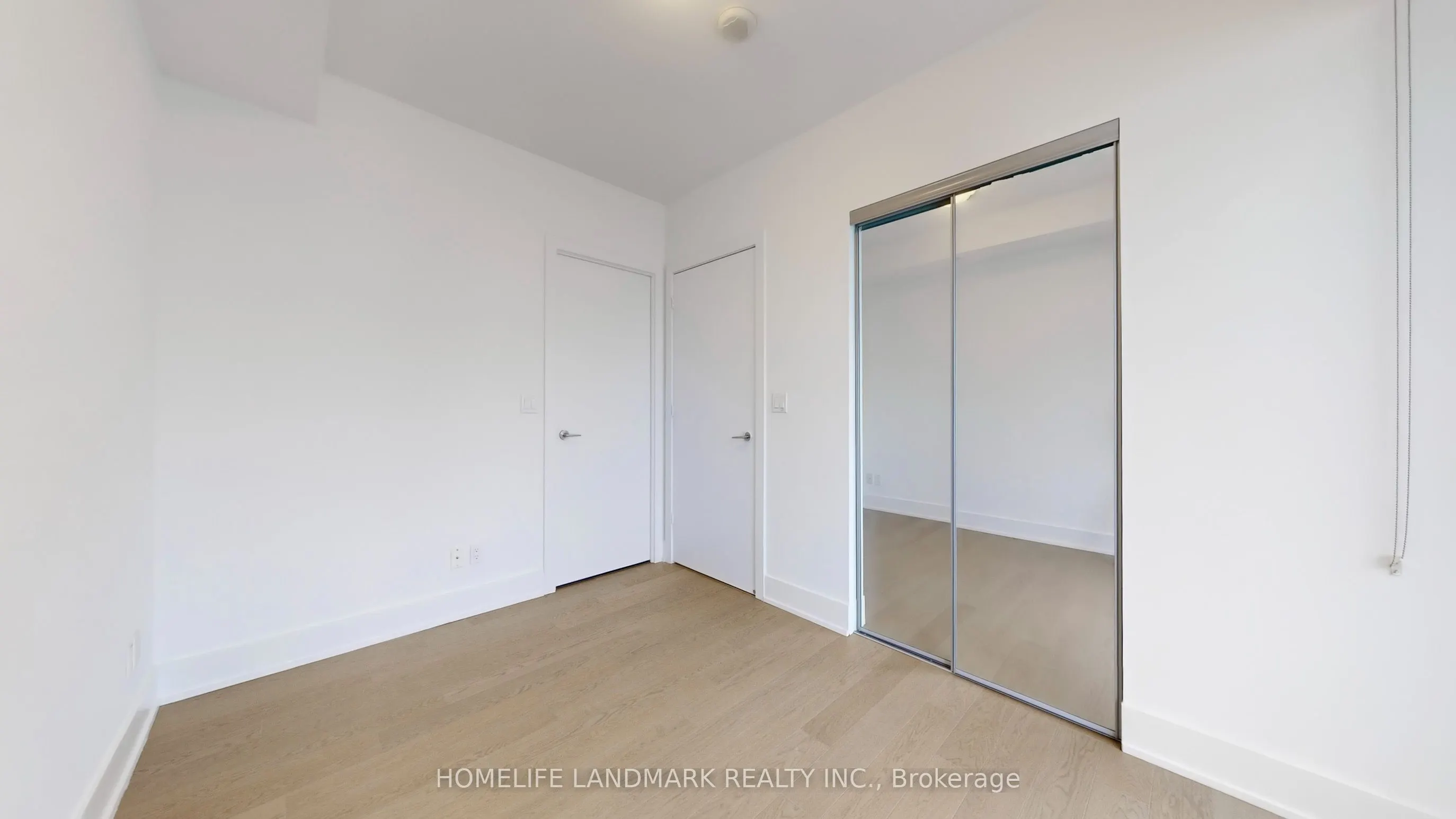 200 Bloor Street W #2305