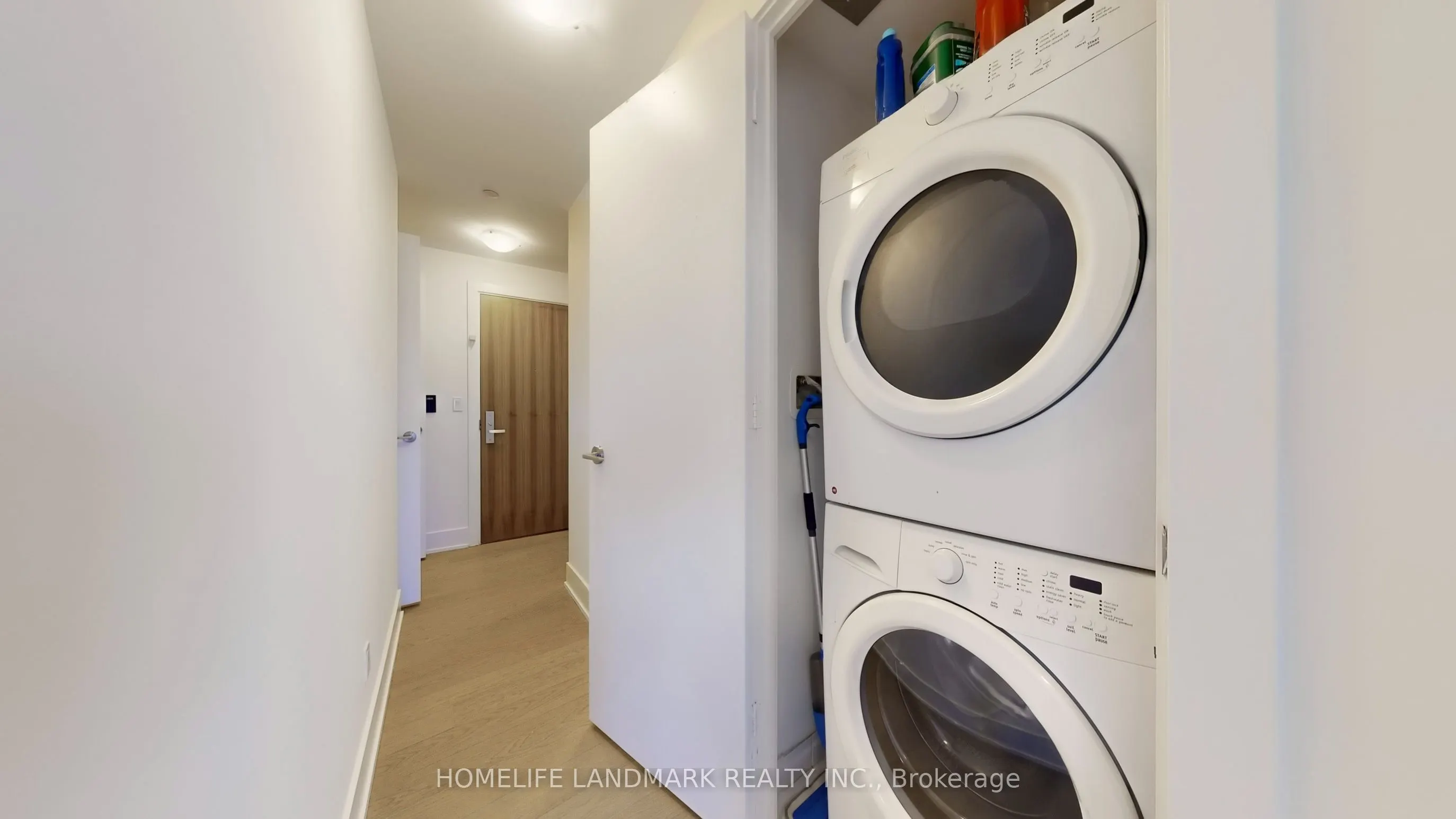 200 Bloor Street W #2305
