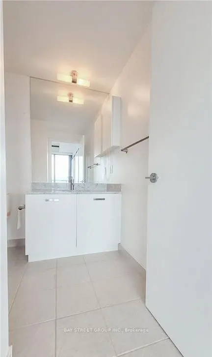 832 Bay Street W #3602