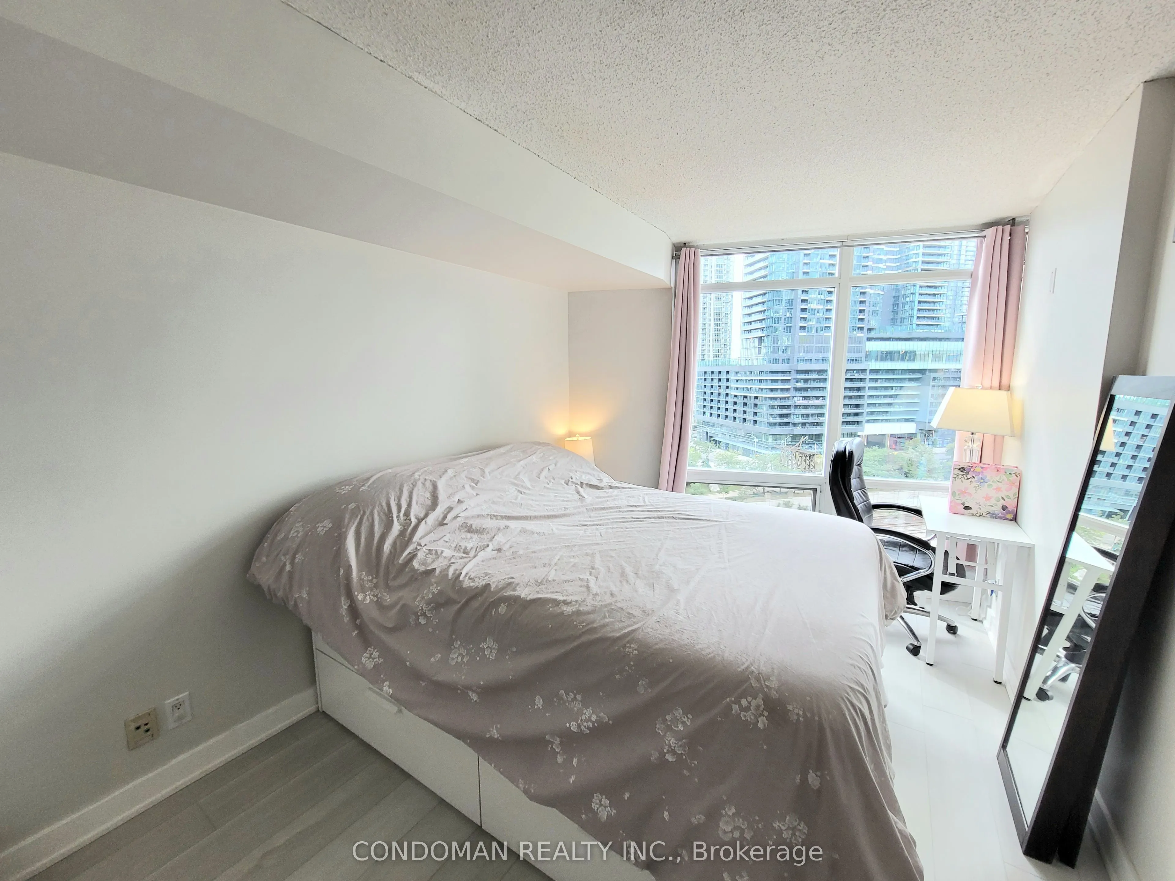 361 Front Street W #1206