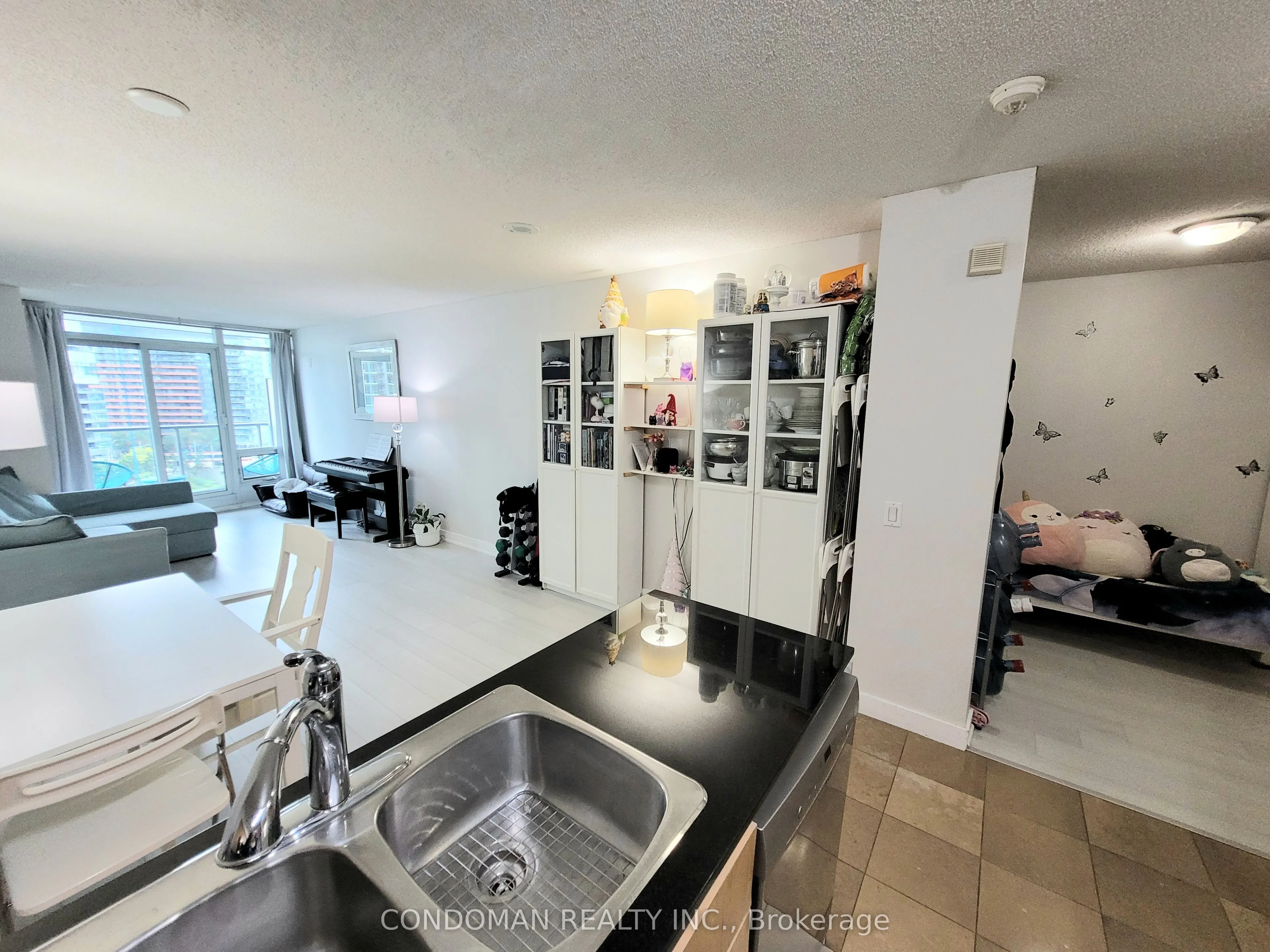 361 Front Street W #1206