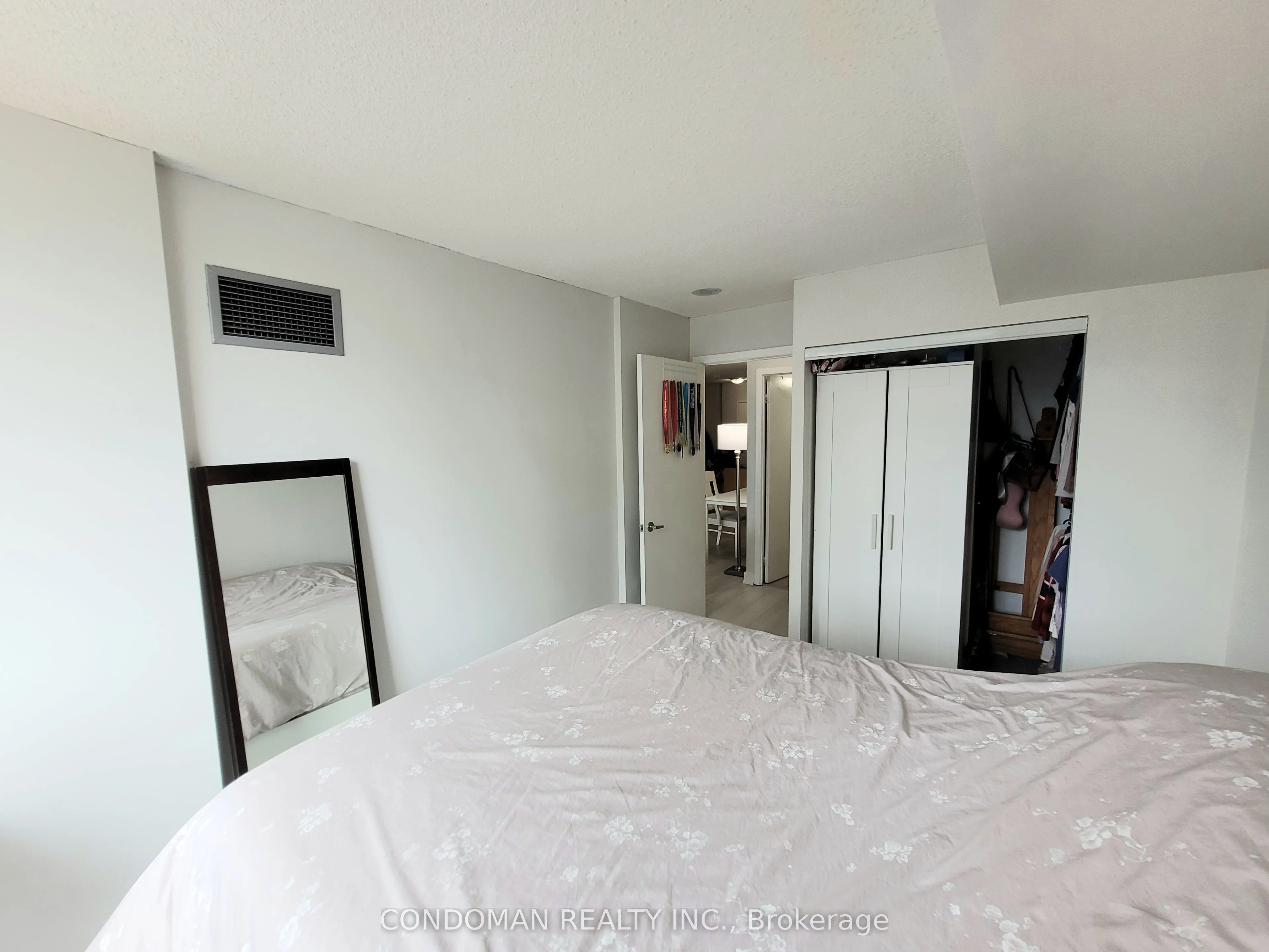 361 Front Street W #1206